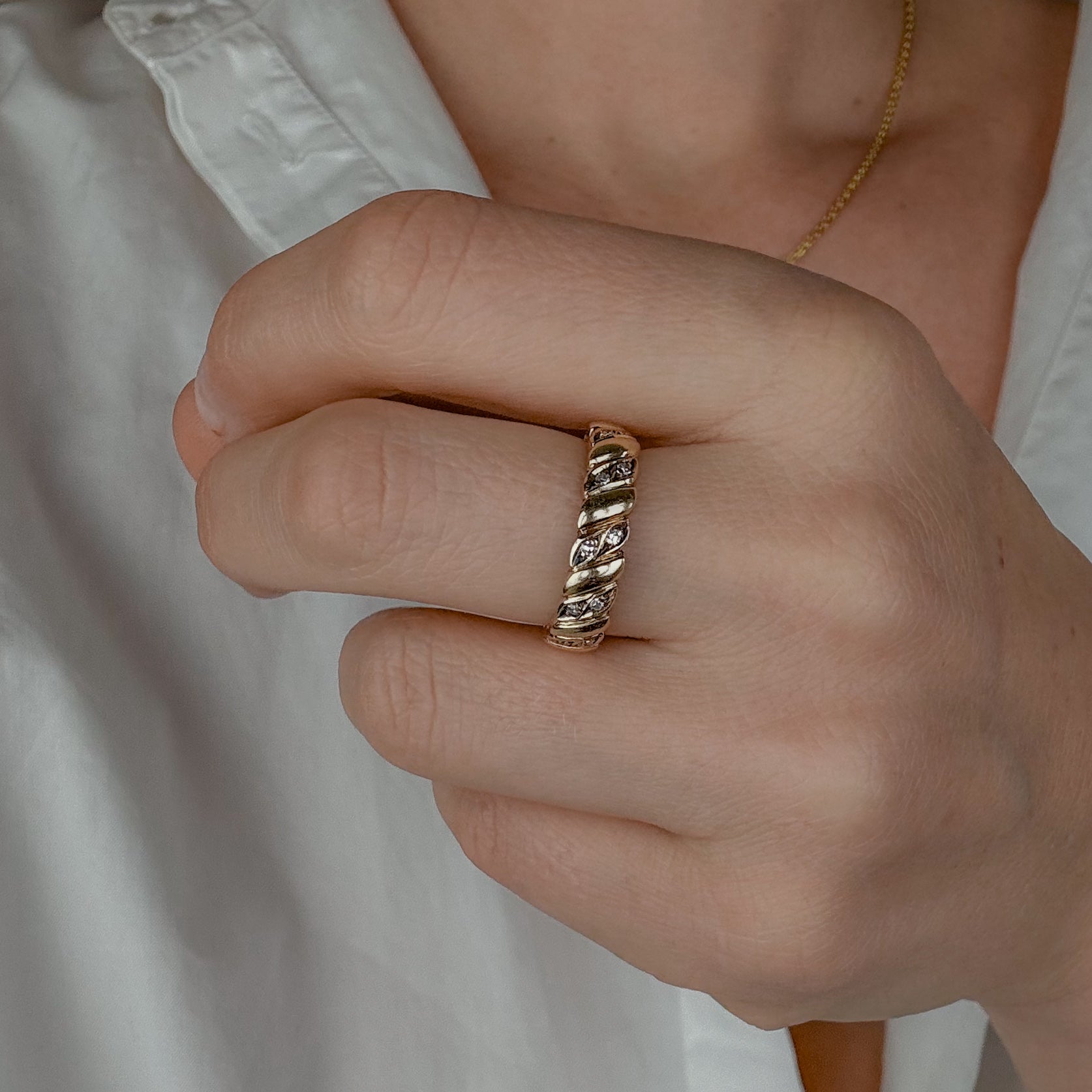 Diamond and Gold Alternating Band