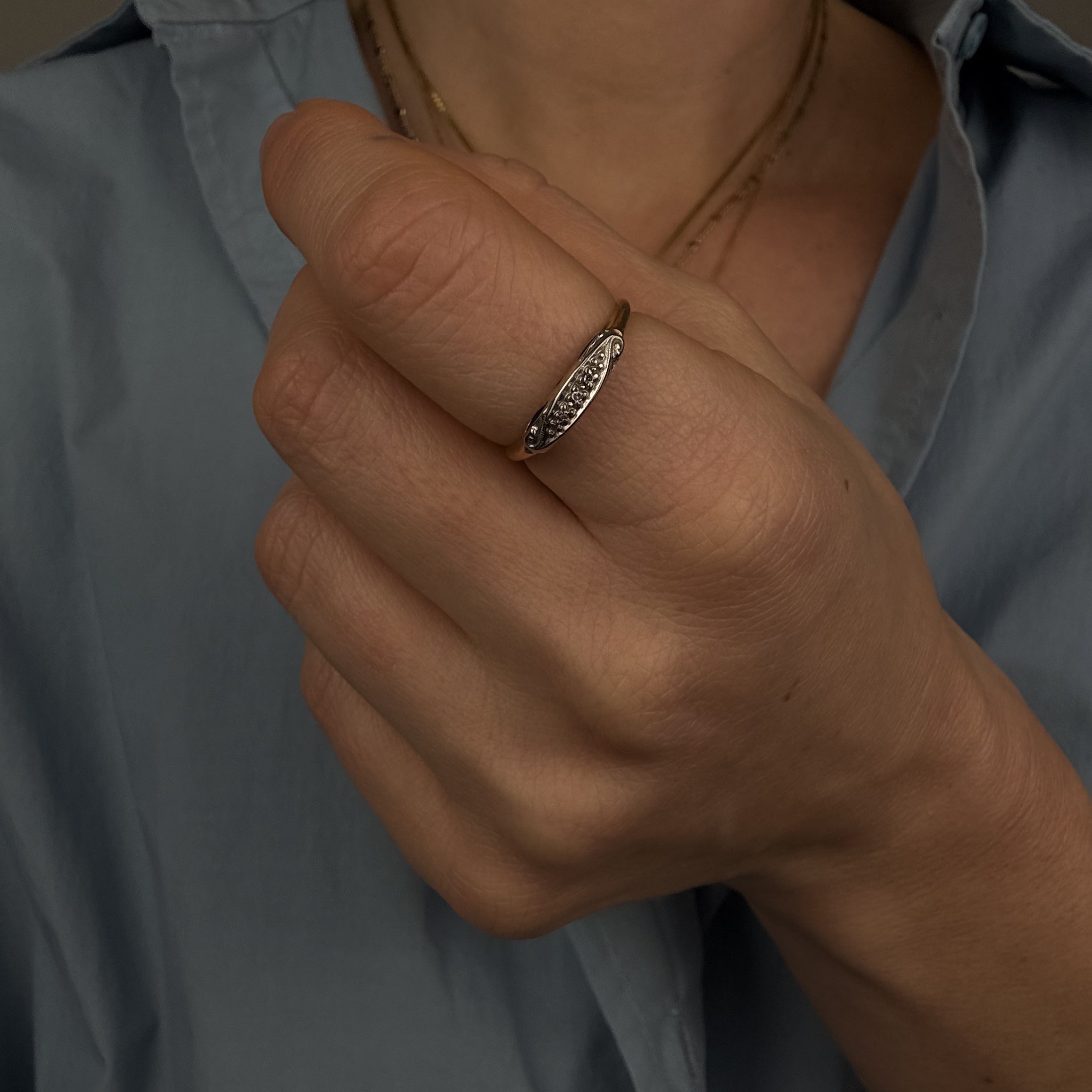 Vintage Diamond Scroll Band