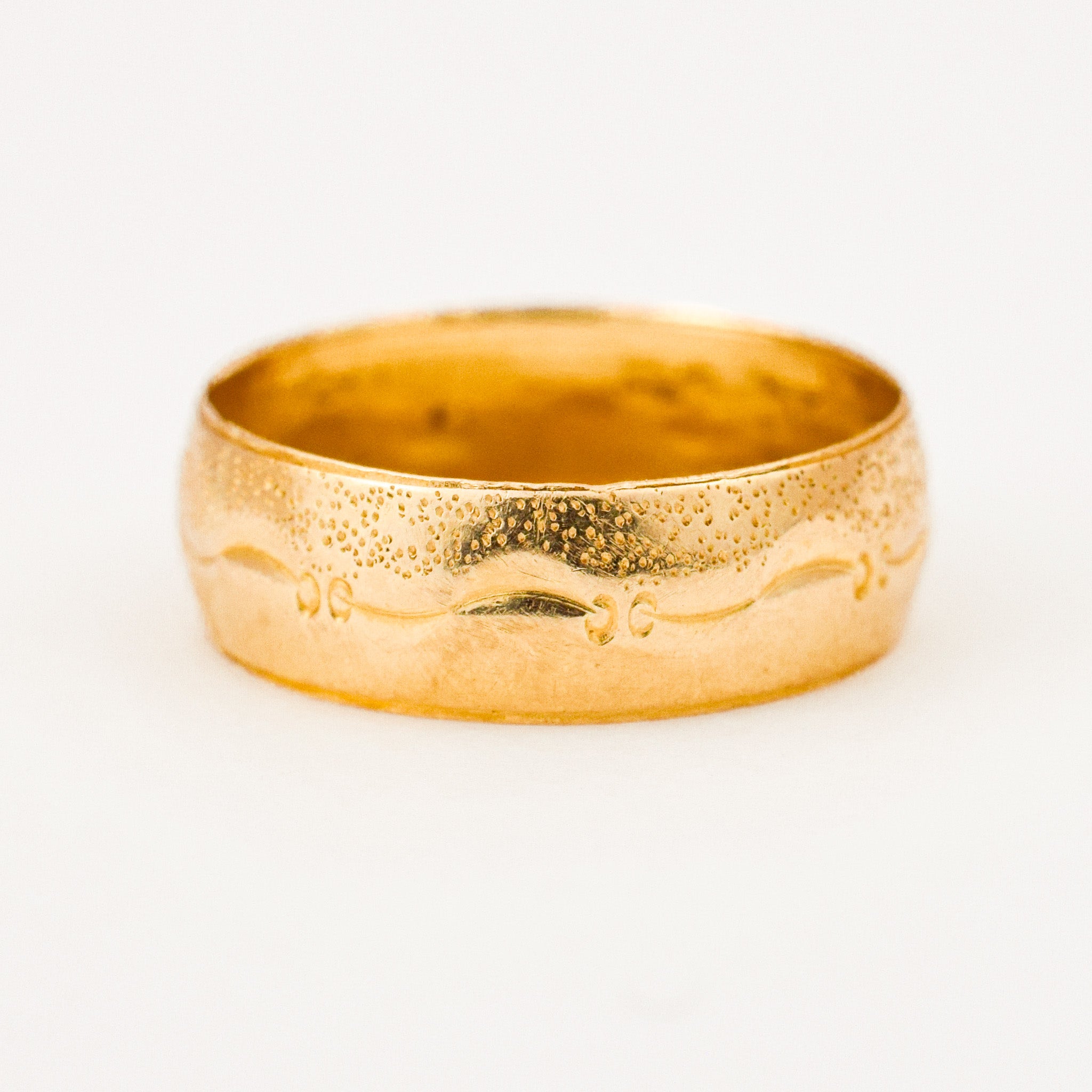 5.3 mm Multi Texture Gold Band