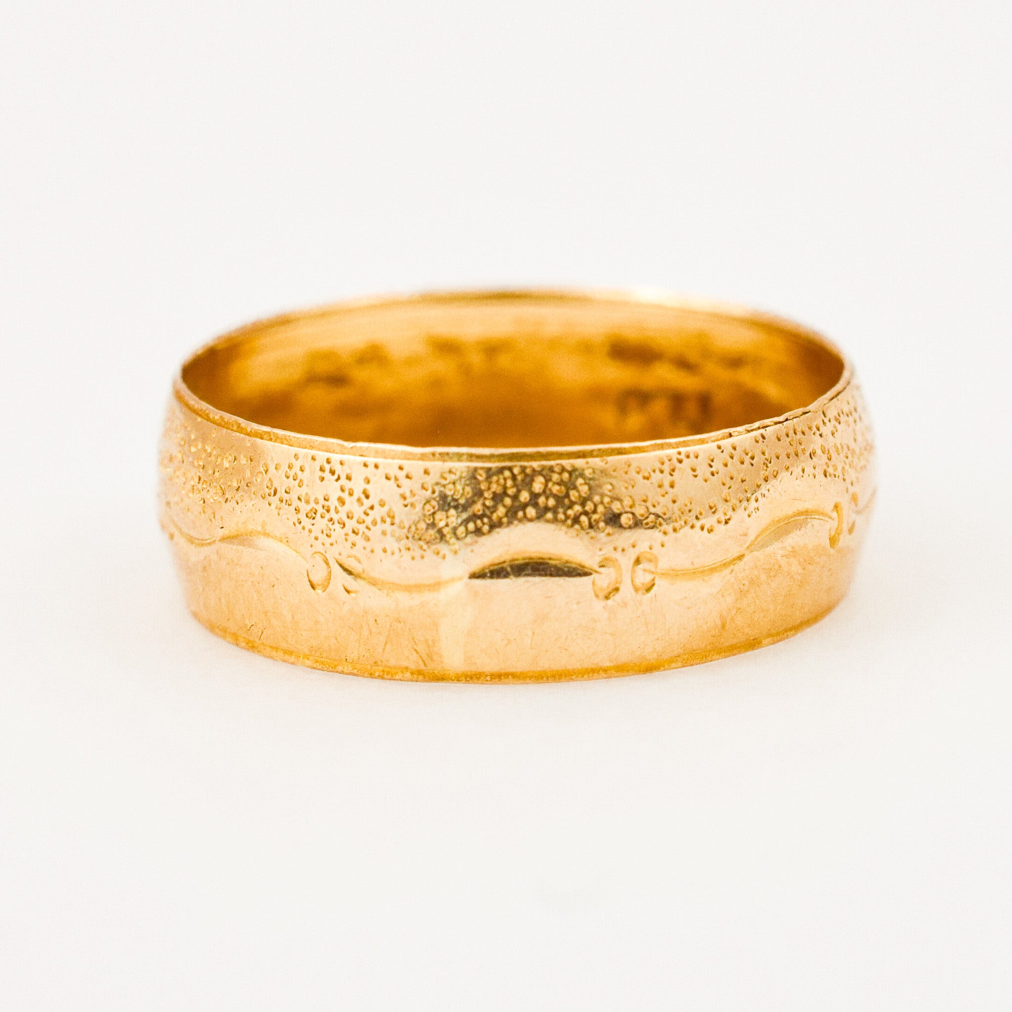 5.3 mm Multi Texture Gold Band