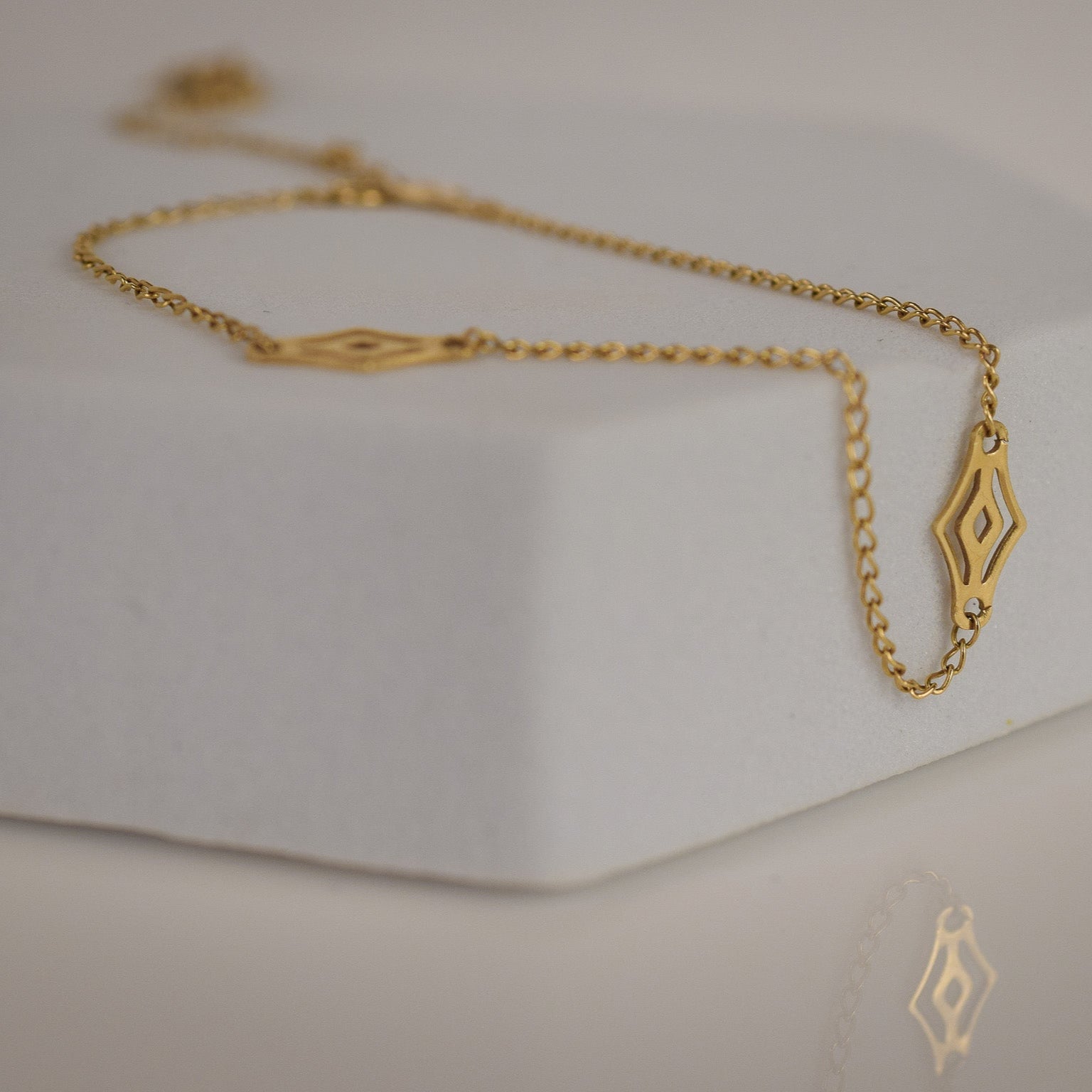 8" Marquise Link Bracelet