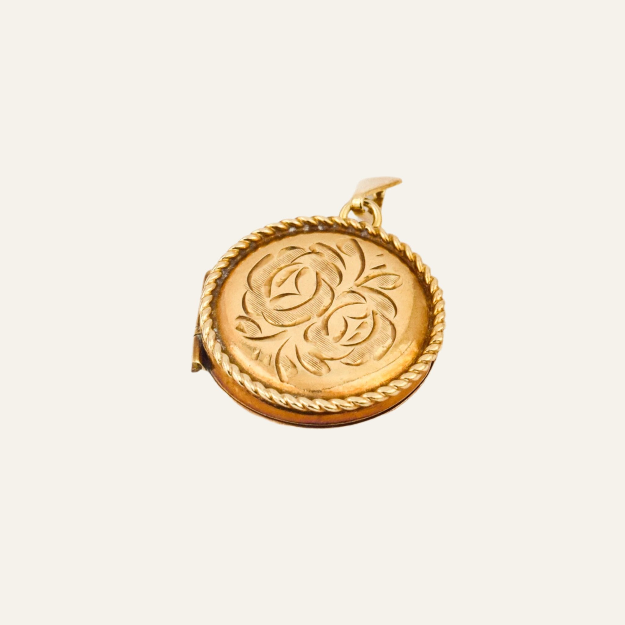 vintage 9k gold Round Locket