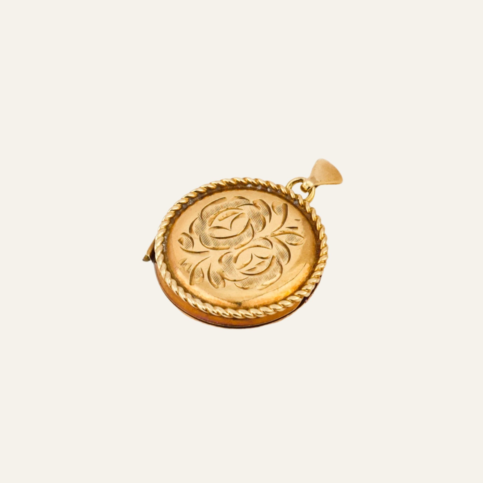 vintage 9k gold Round Locket