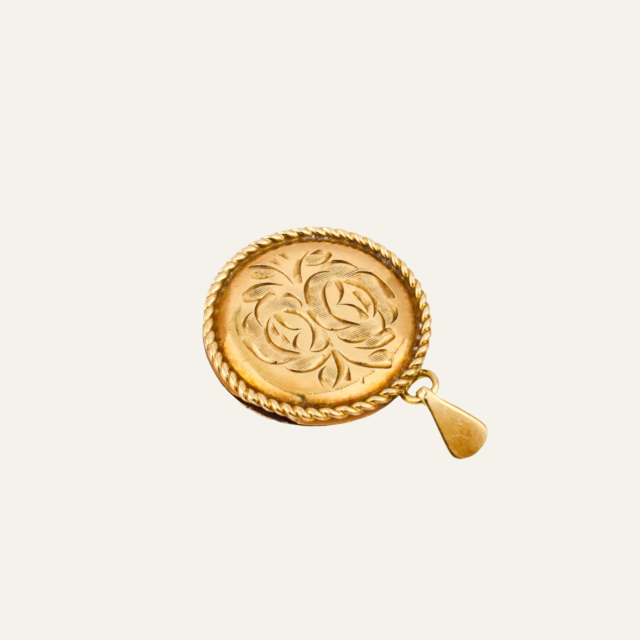 vintage 9k gold Round Locket