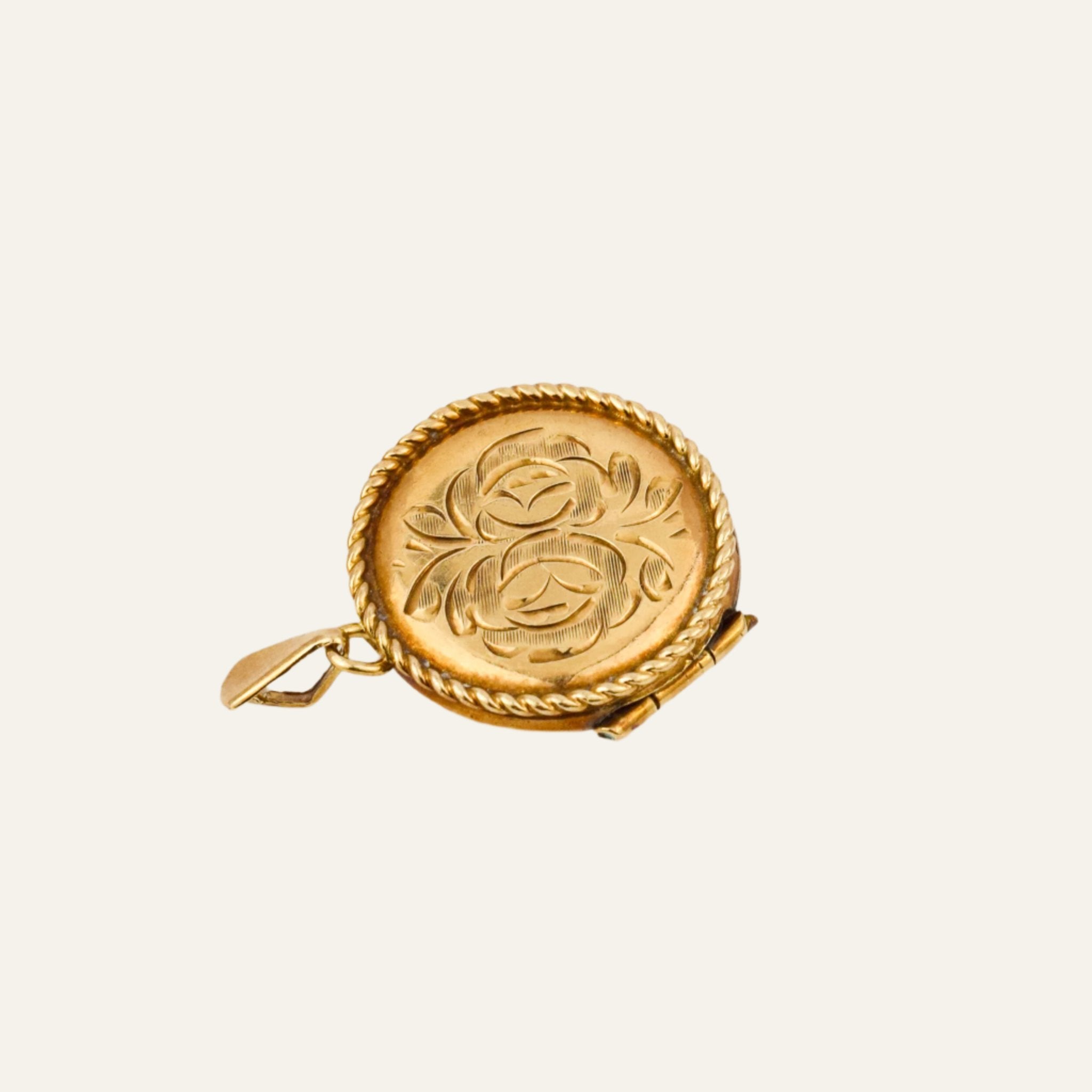 vintage 9k gold Round Locket