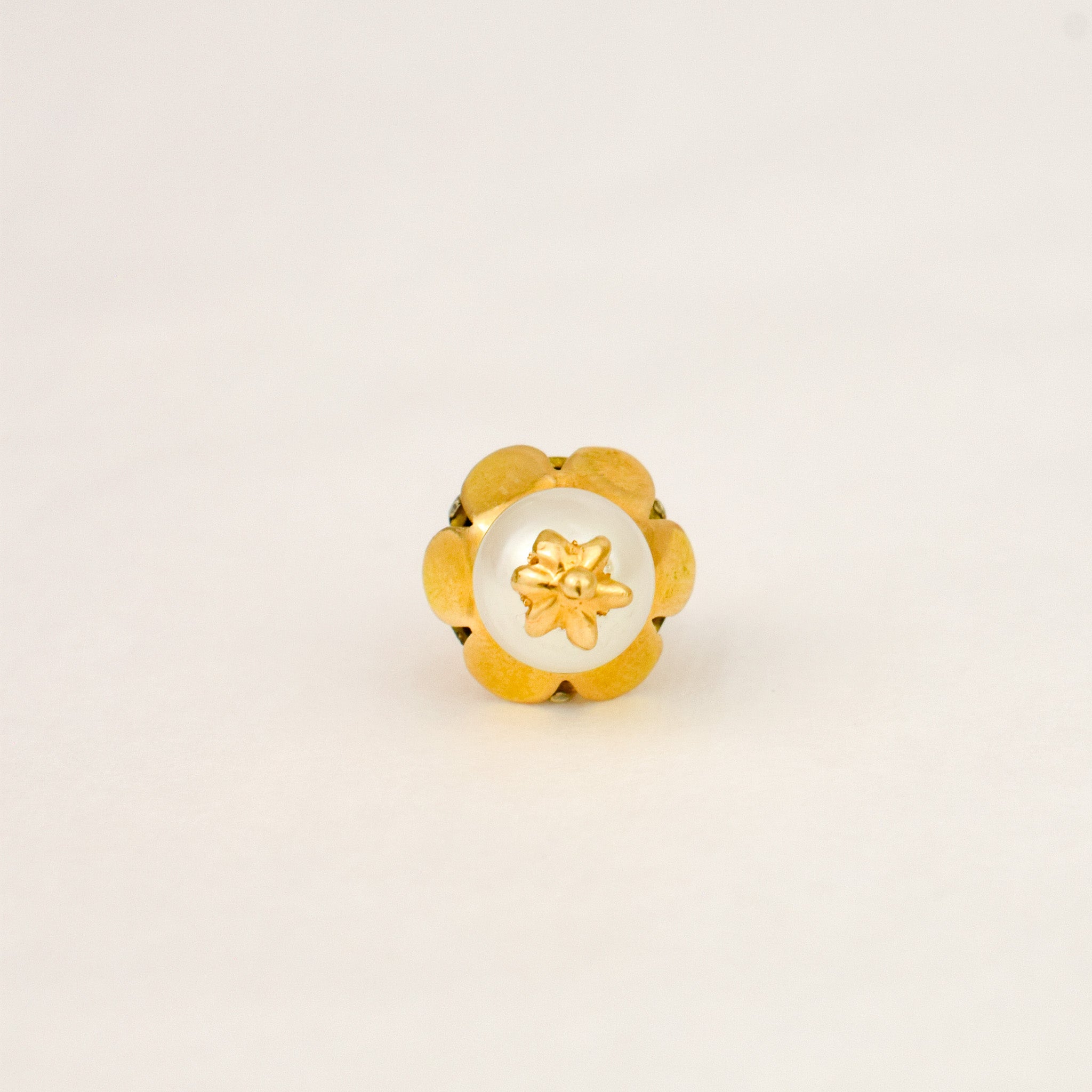 Floral Pearl Pendant