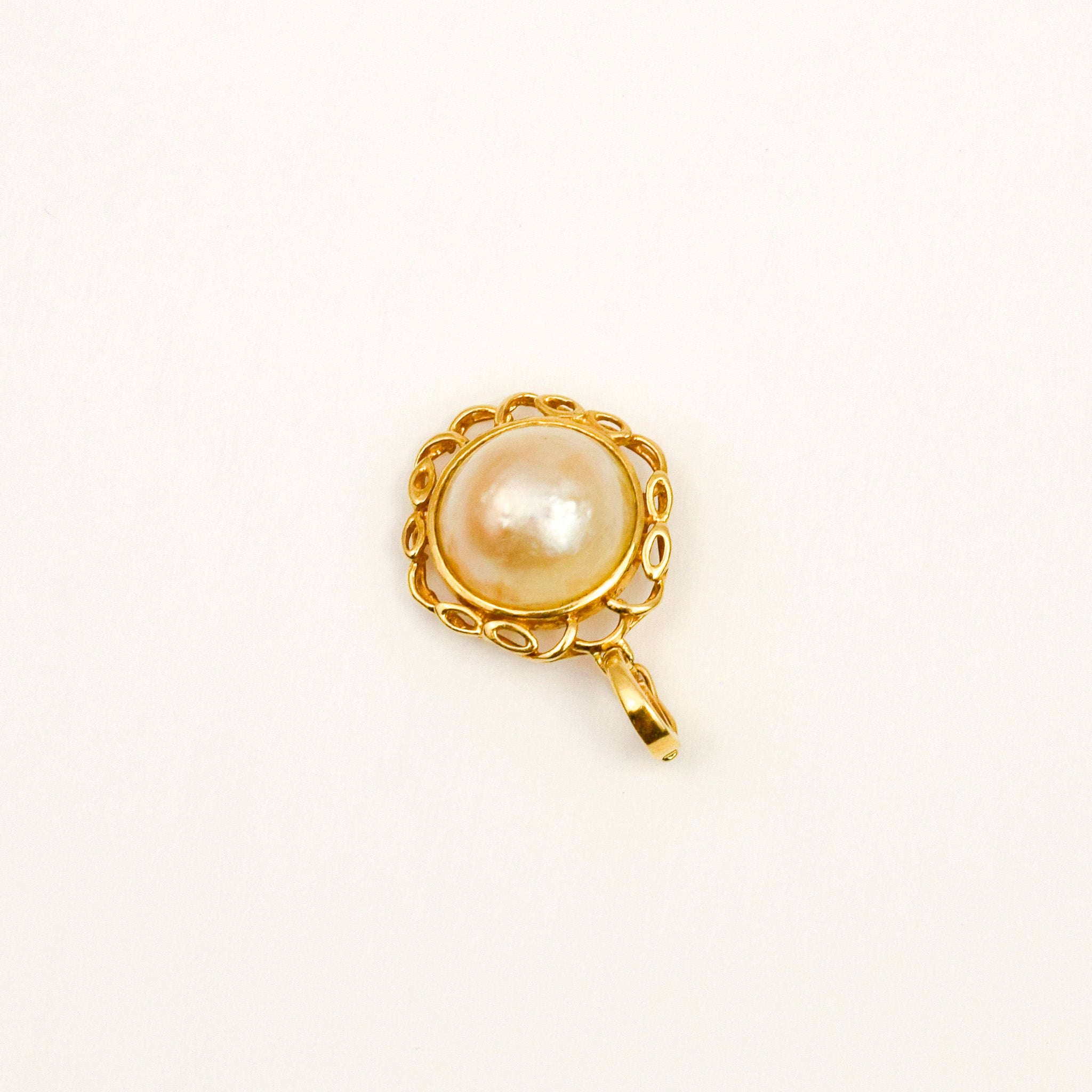 Mabé Pearl Pendant