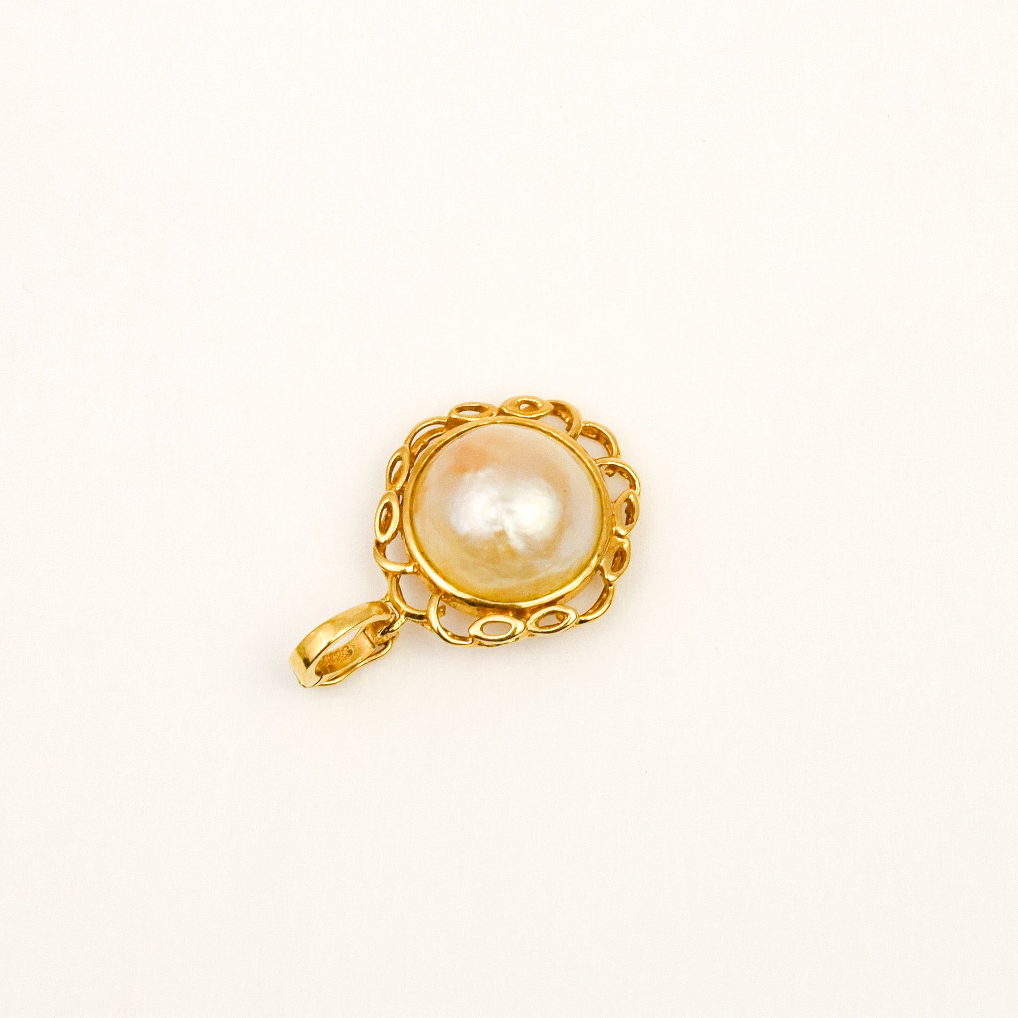 Mabé Pearl Pendant