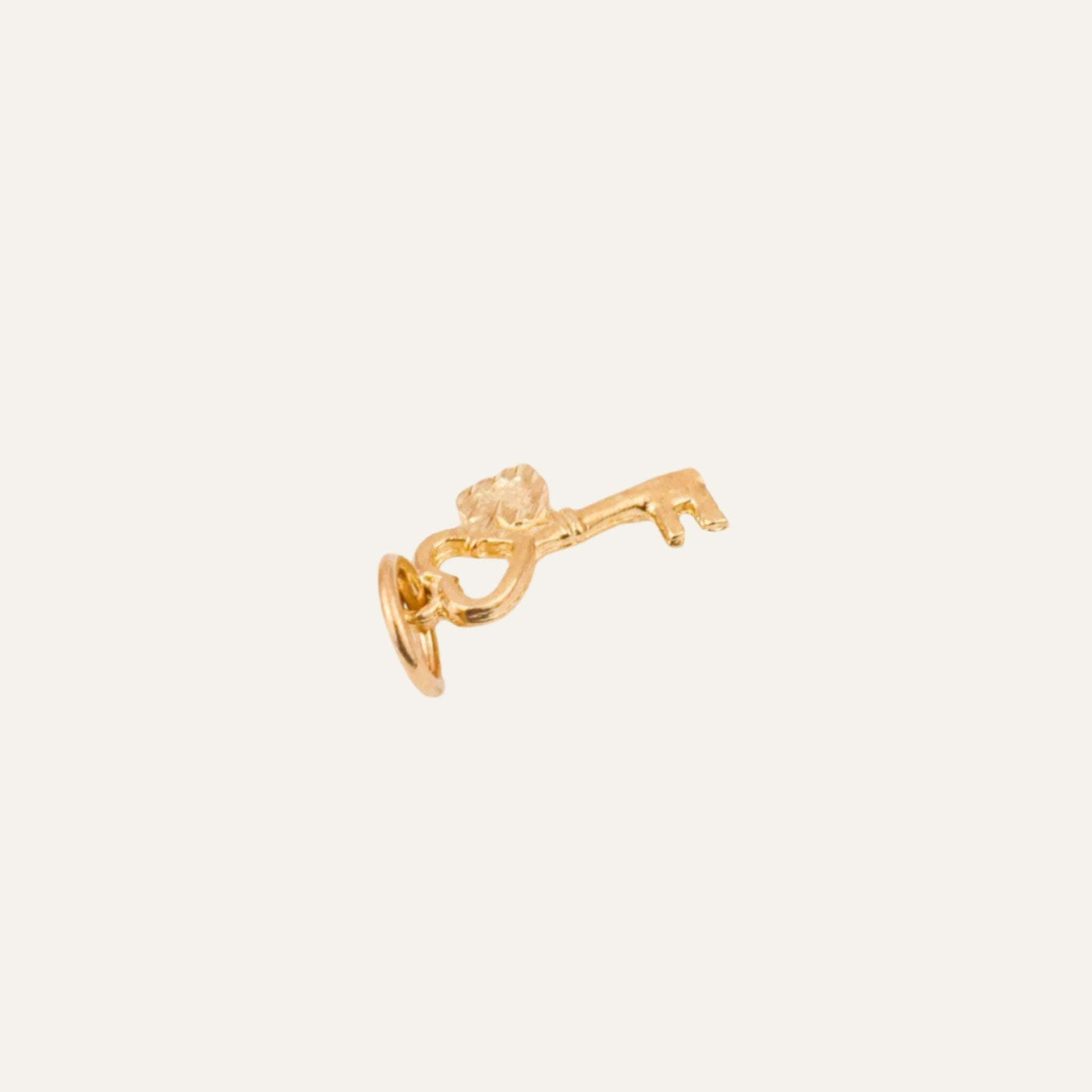 vintage Petit Key Charm