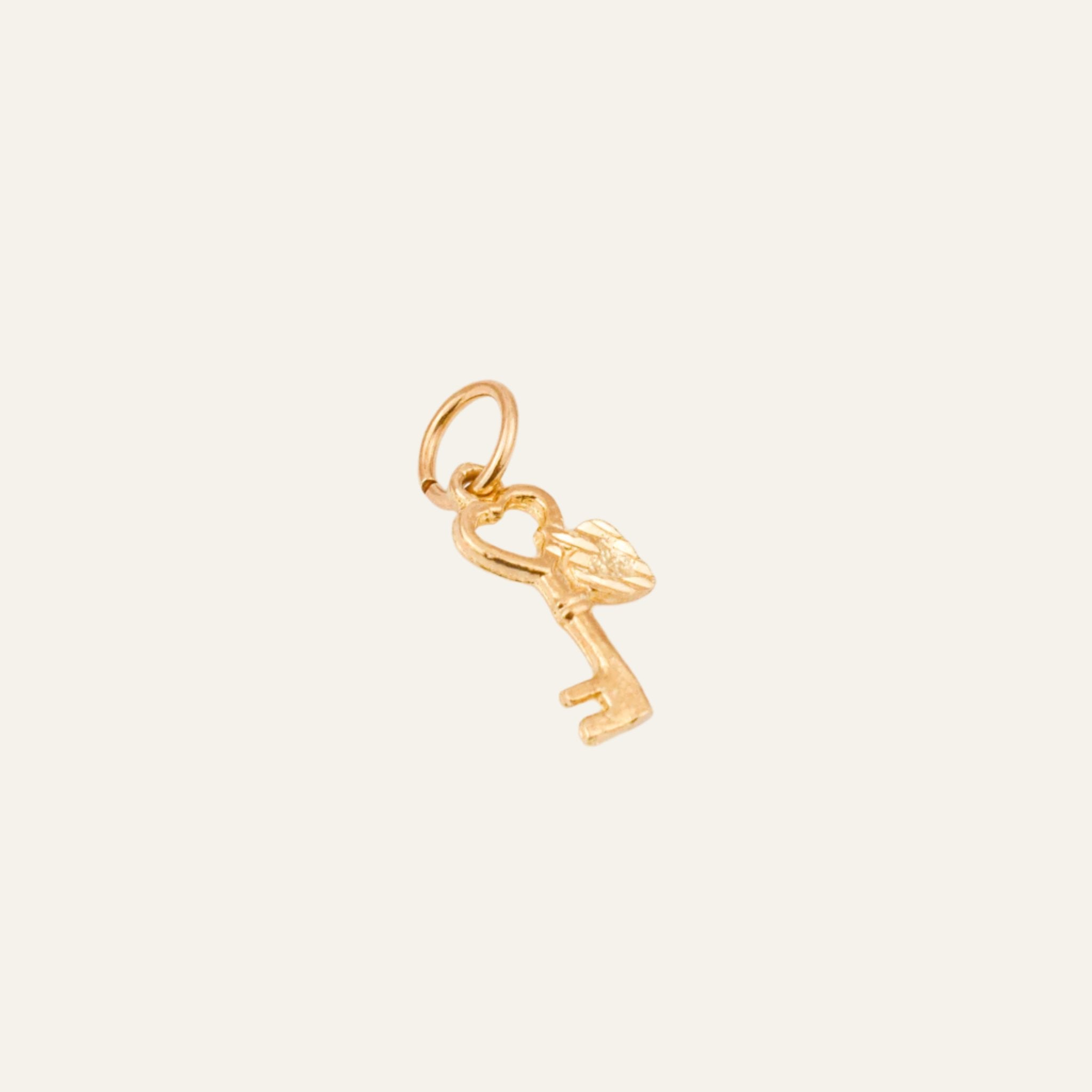 vintage Petit Key Charm