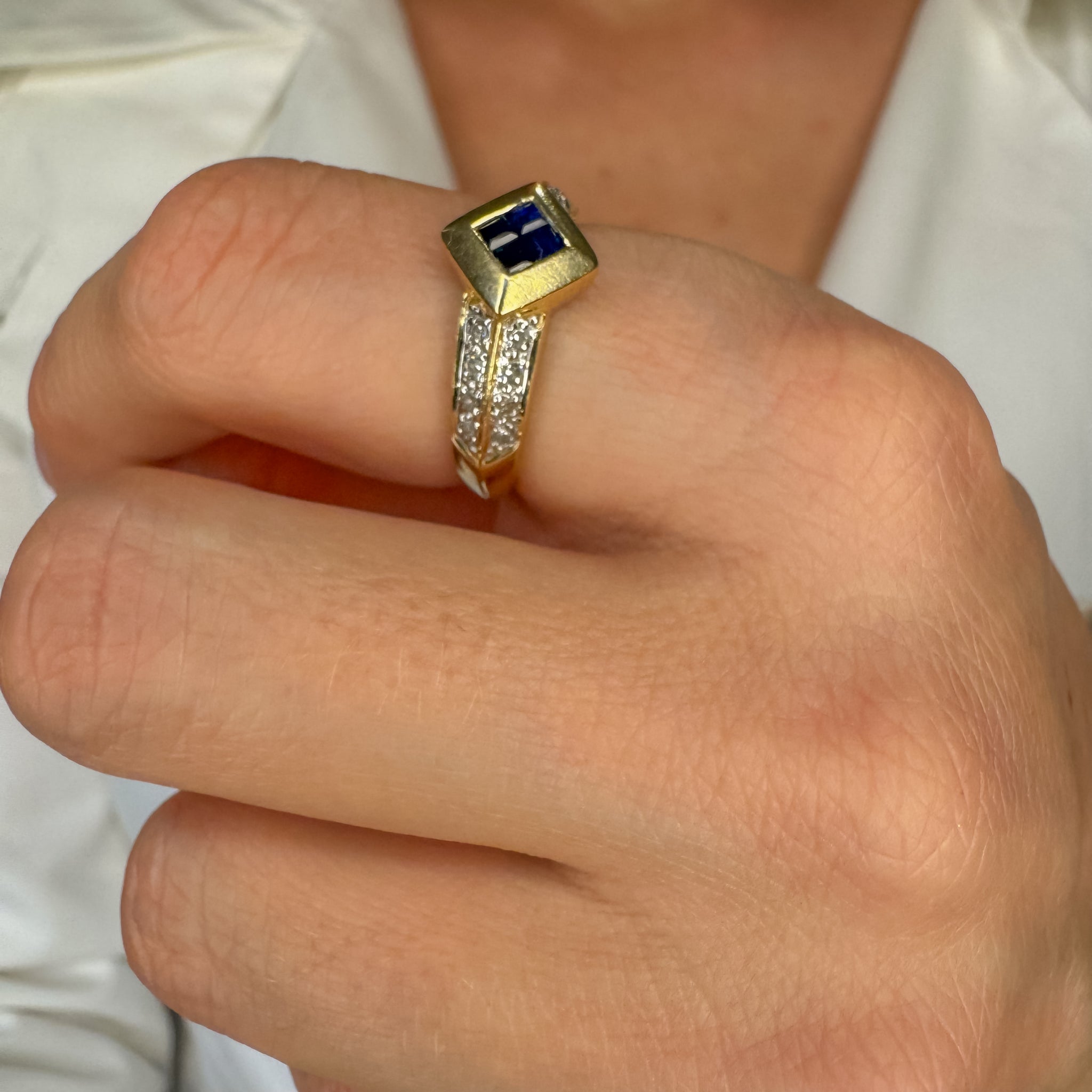 Sapphire and Diamond Rhombus Ring