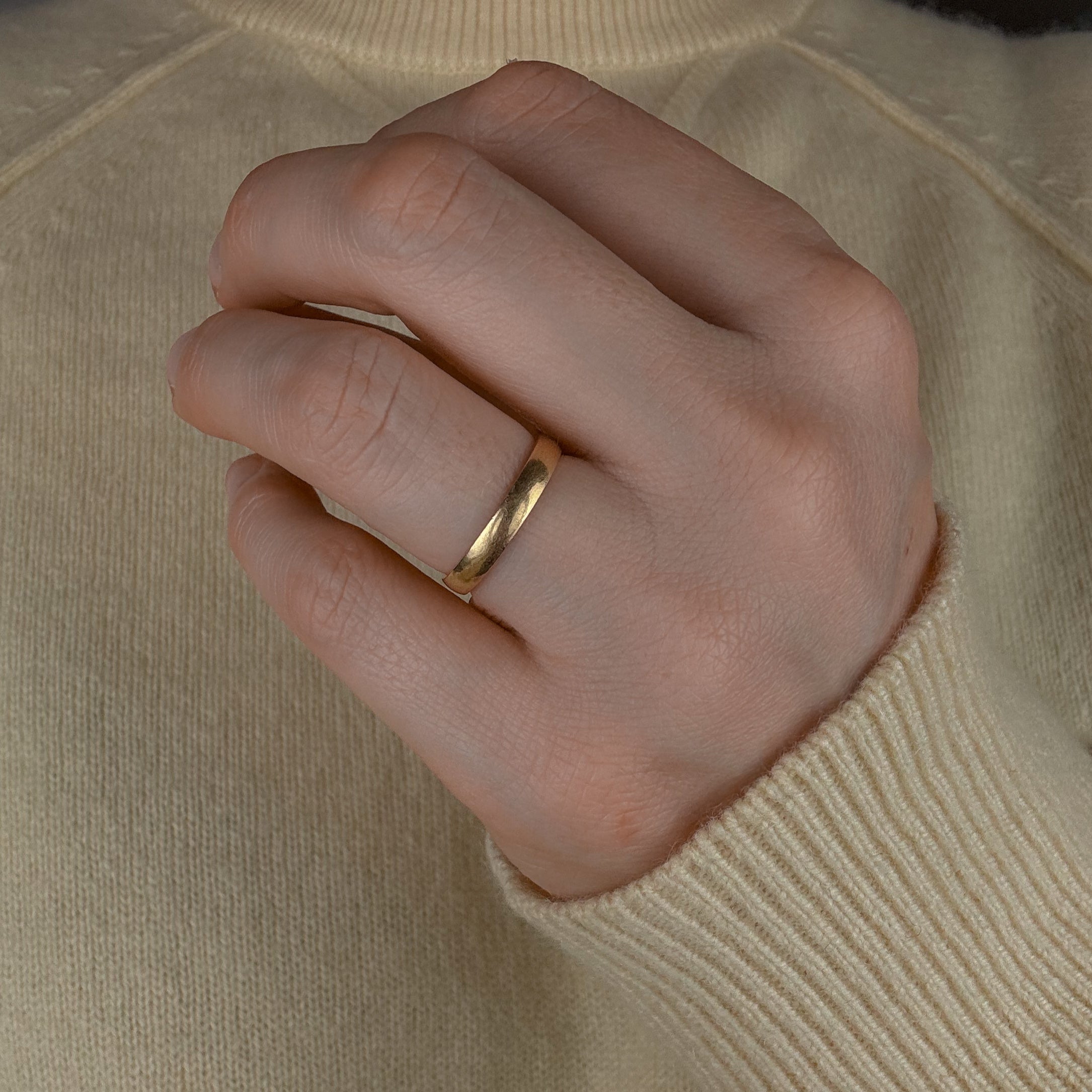 2.8 mm Brushed Gold Band
