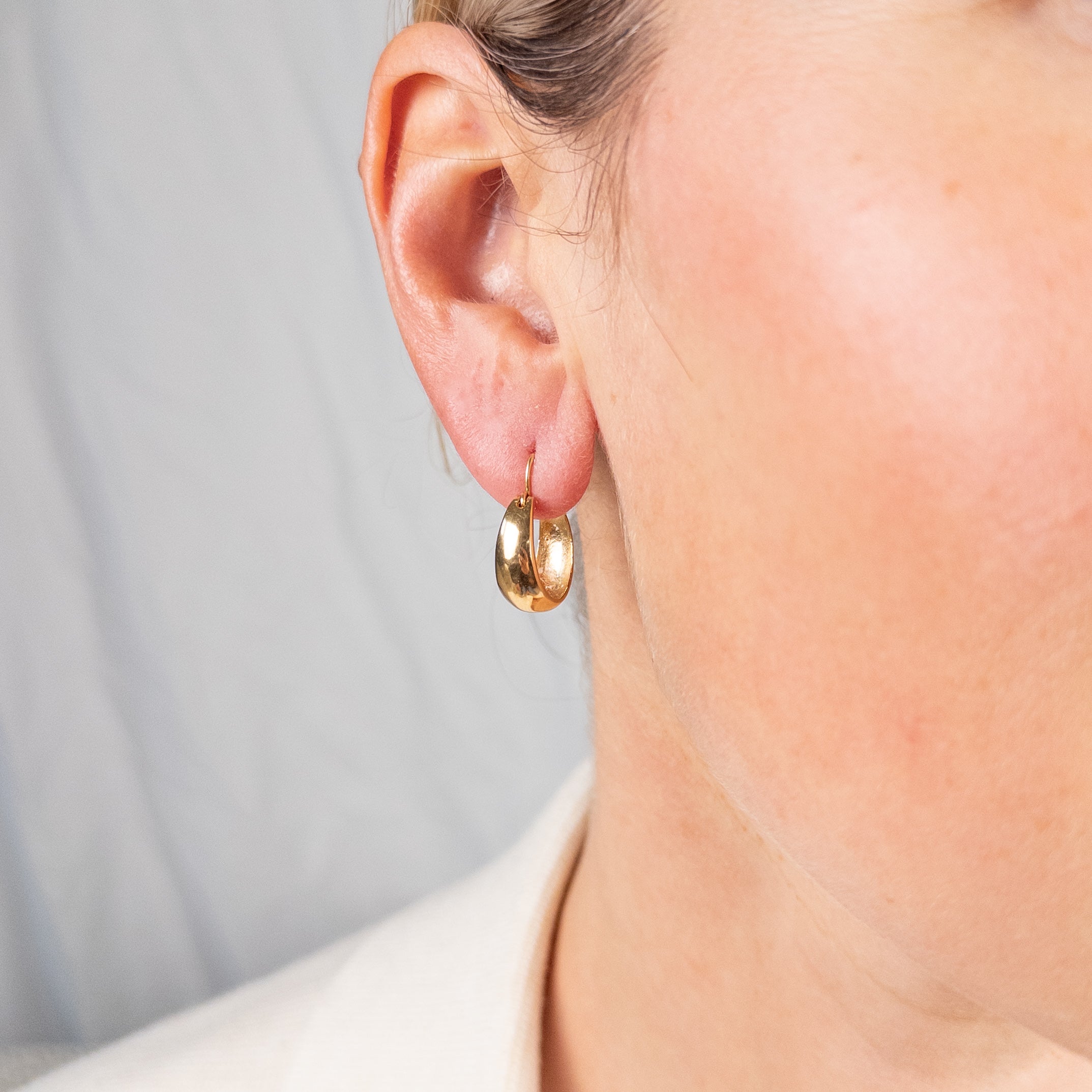 vintage gold 21.4mm Drop Hoops