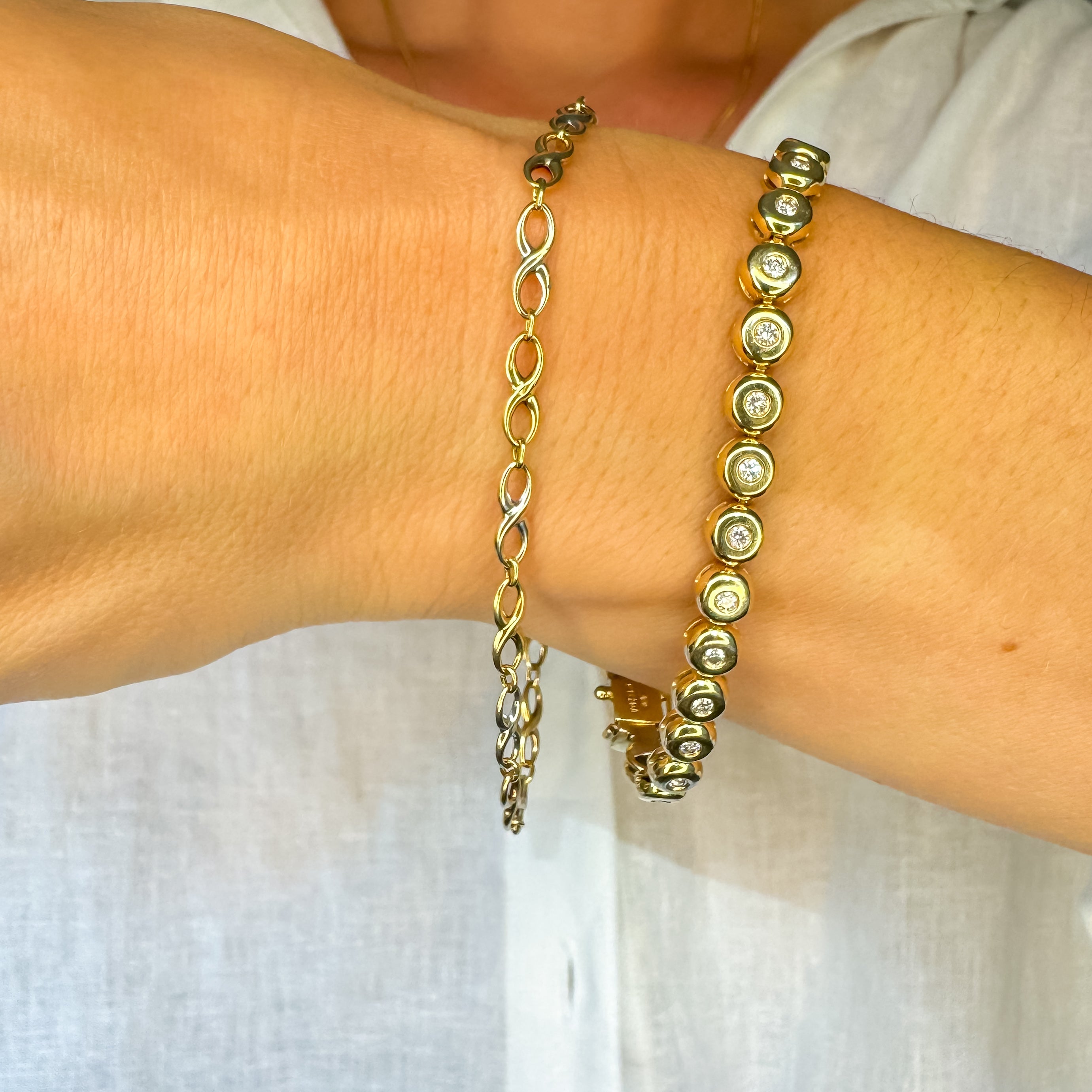 Two-Toned Infinity Link Chain Bracelet