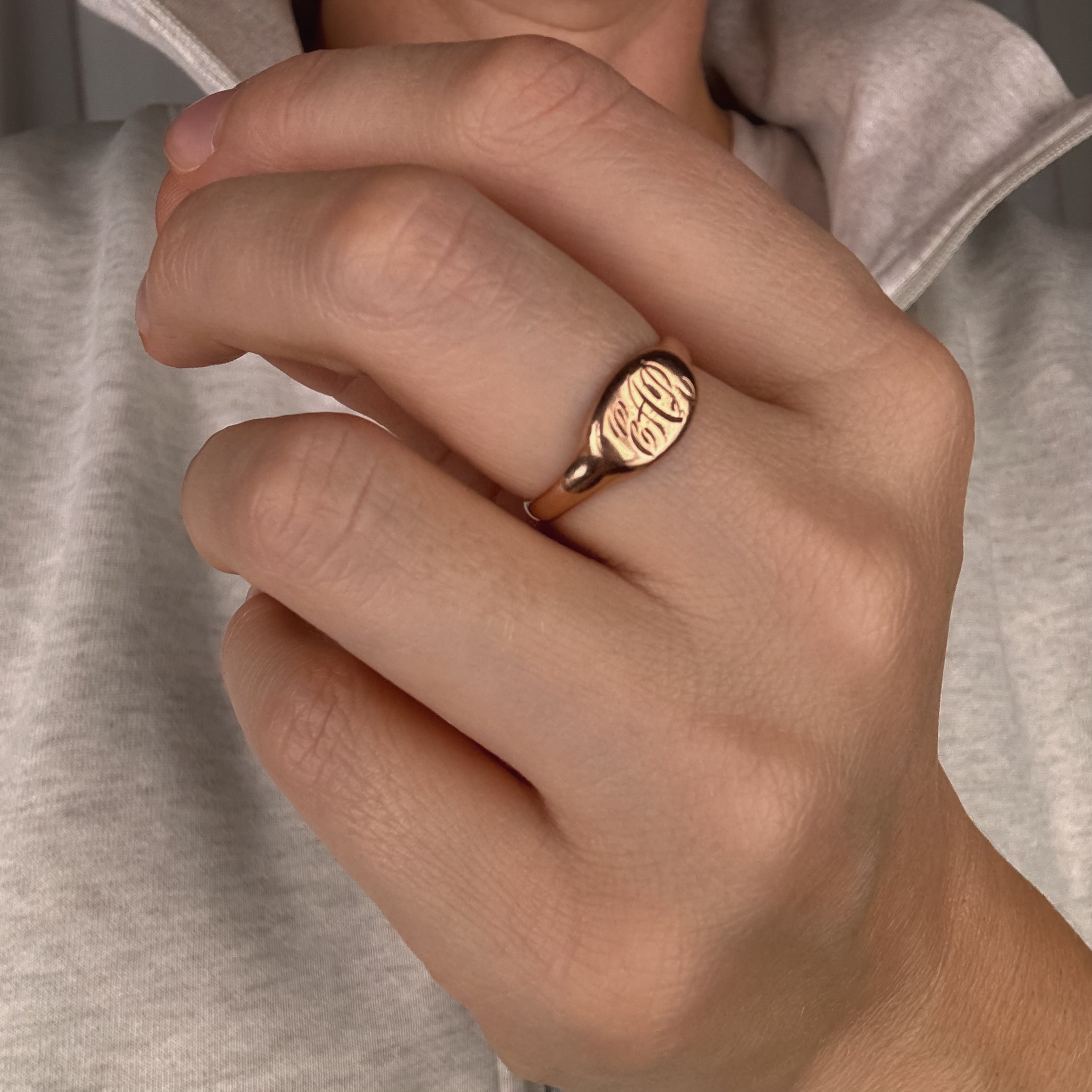 Antique British 'EAR' Signet Ring