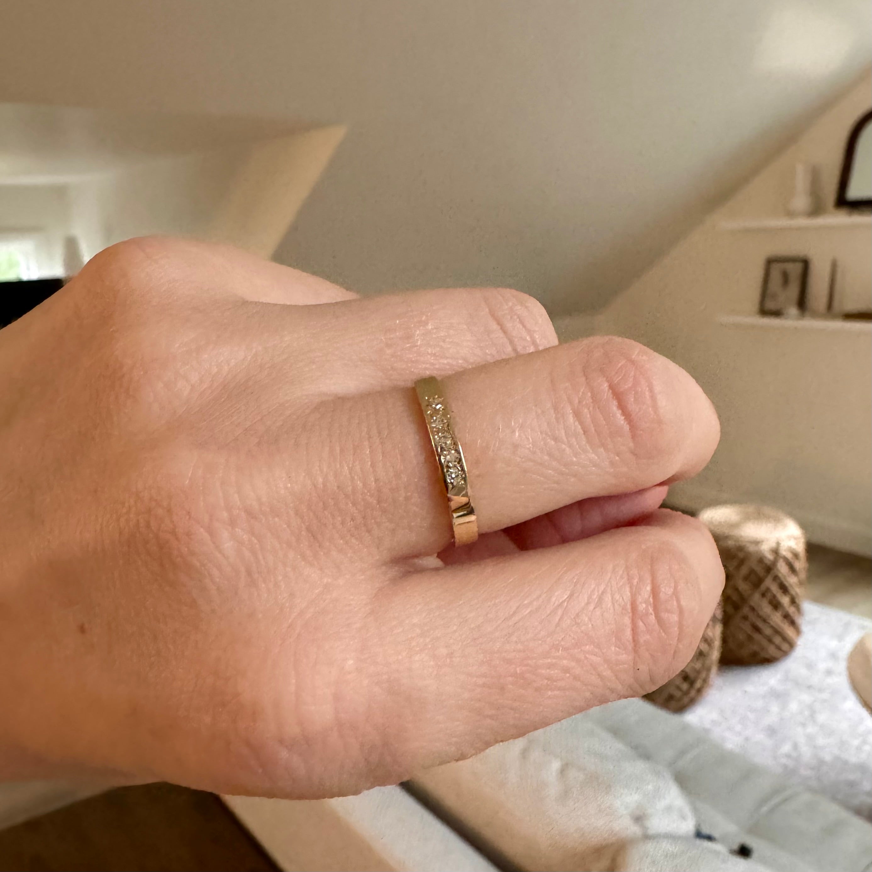 5 Diamond Celebratory Gold Band
