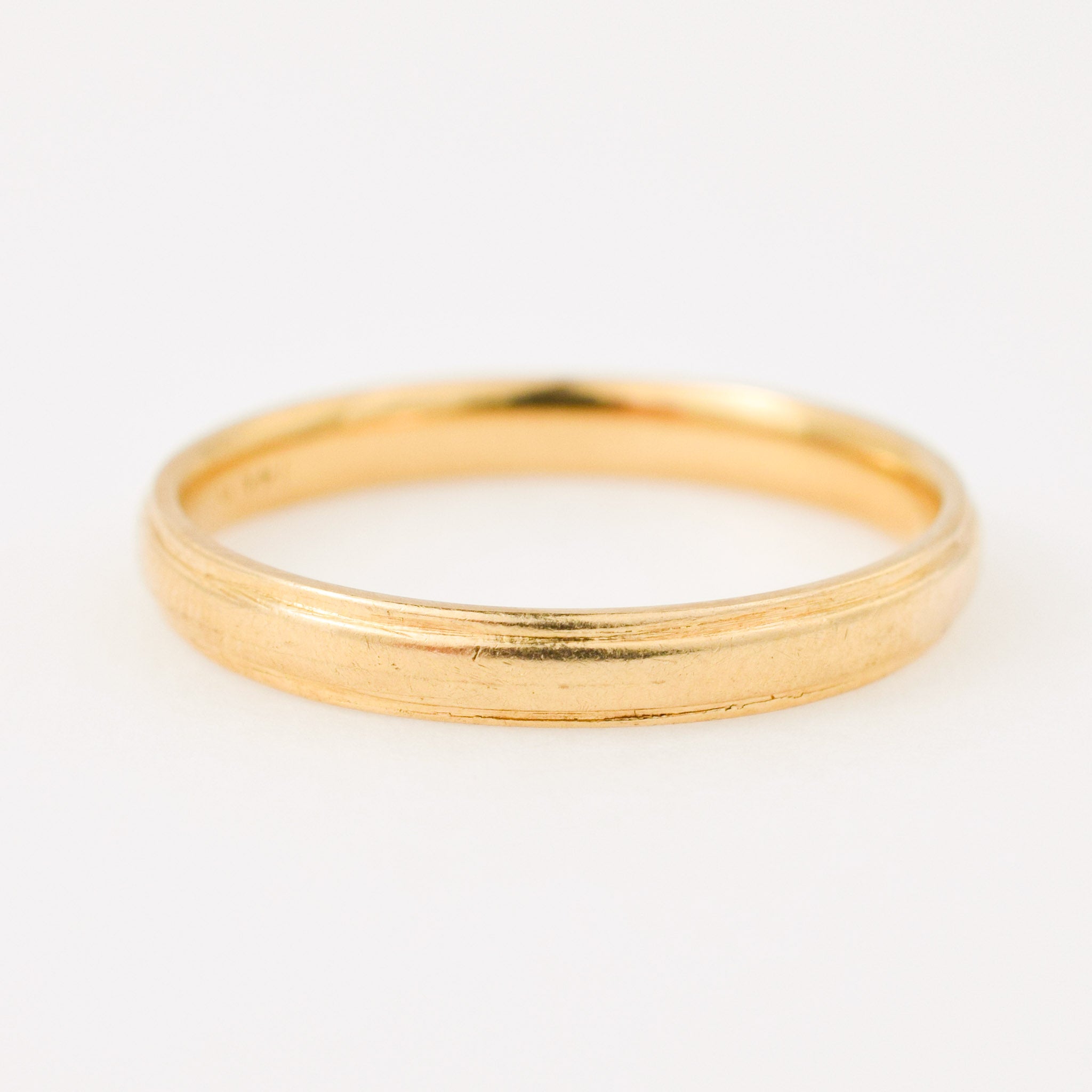vintage gold ribbed band