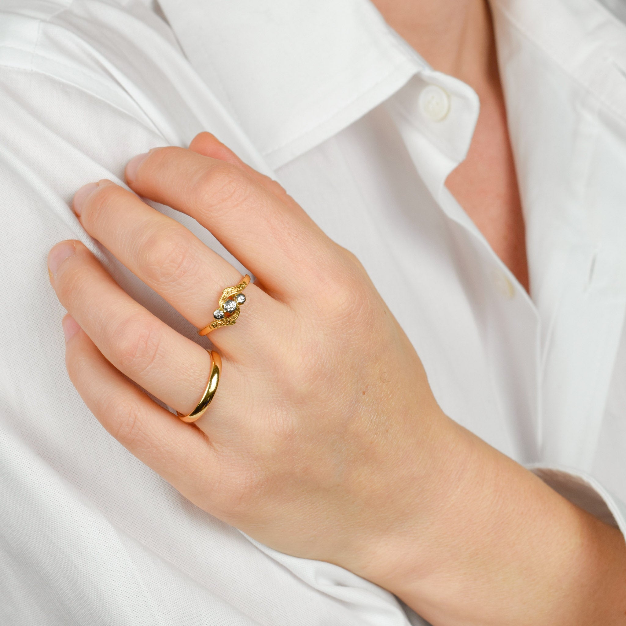 2.9 mm British Hallmarked Buttery Gold Band'