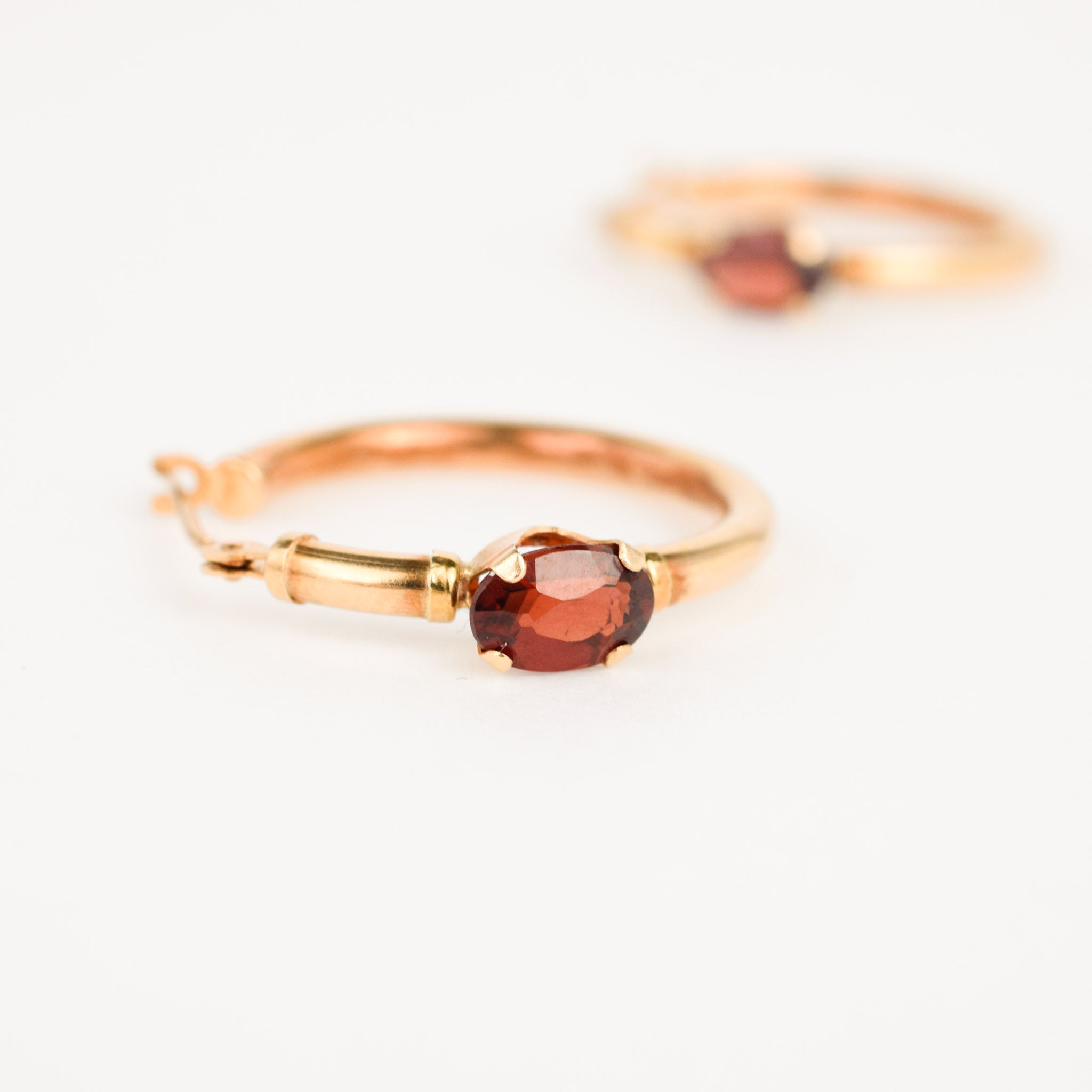 vintage gold garnet hoop earrings 