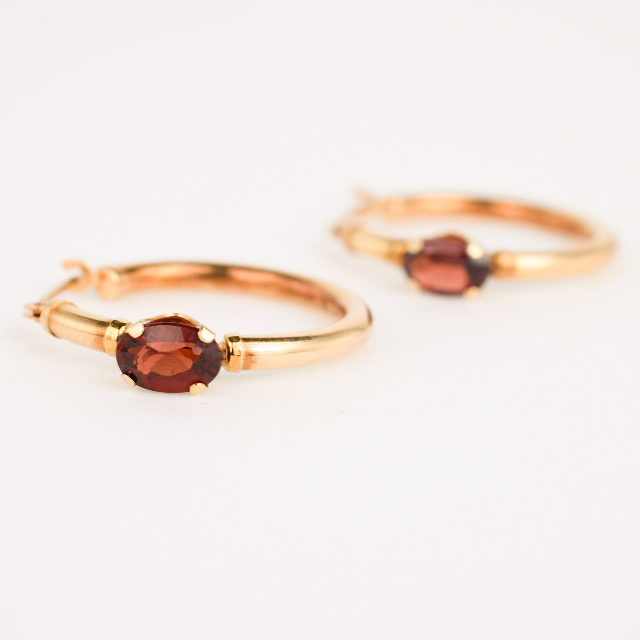 vintage gold garnet hoop earrings 