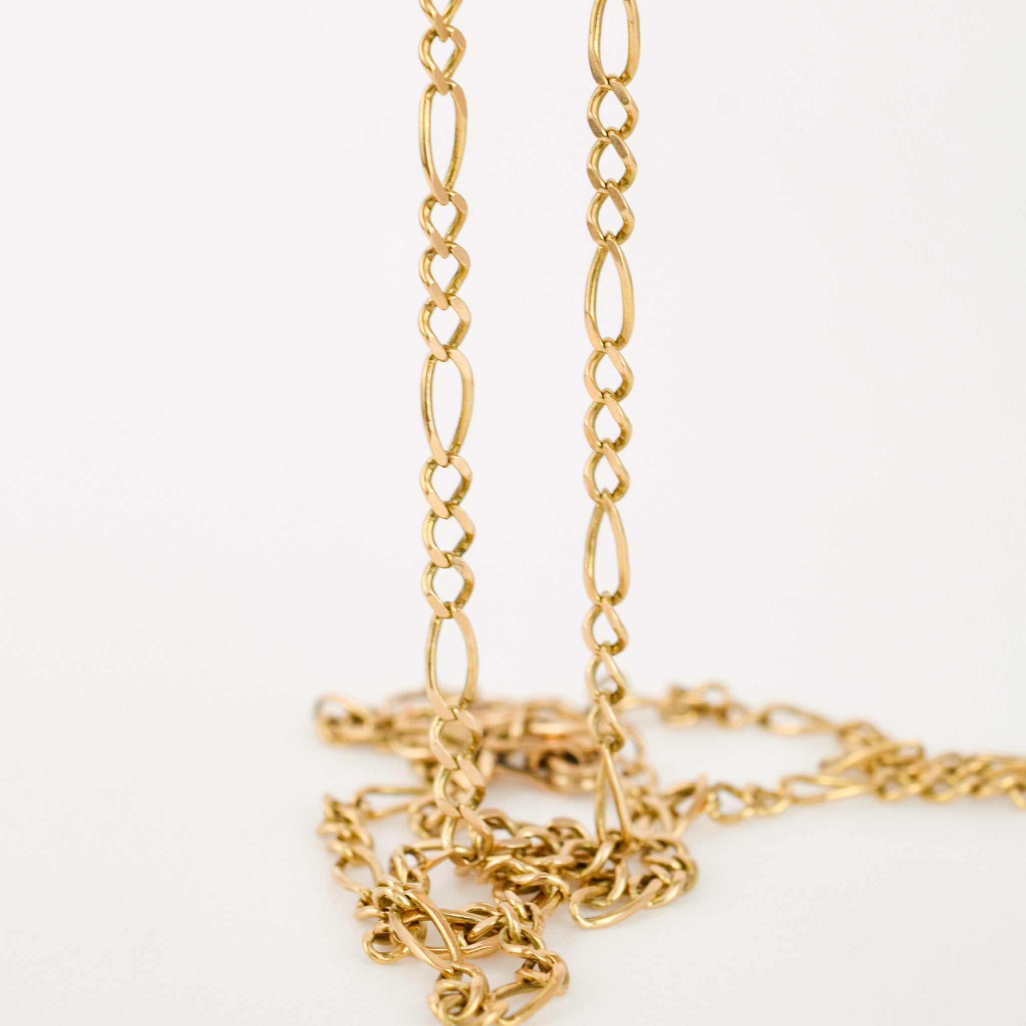 vintage gold figaro necklace