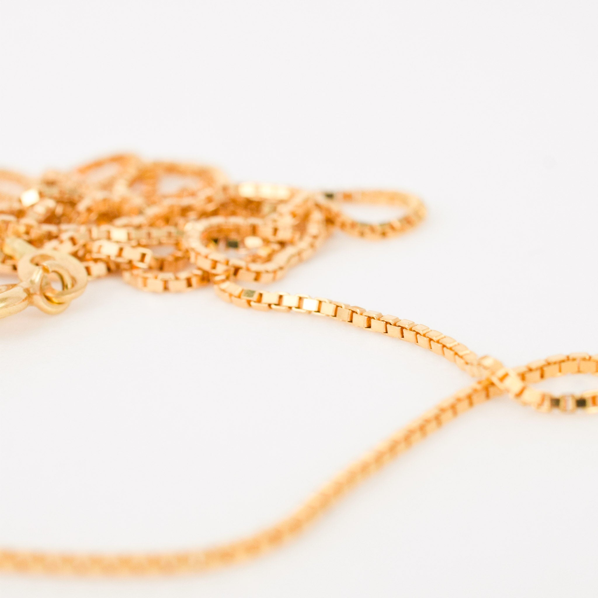 vintage 18k box chain necklace