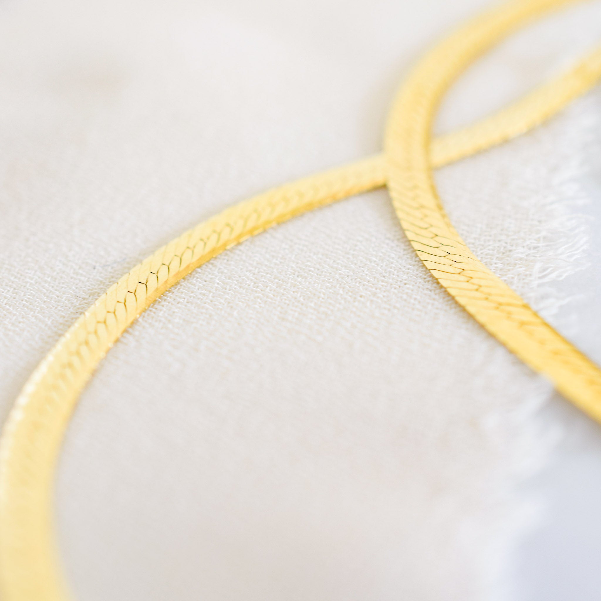 vintage 18k herringbone necklace