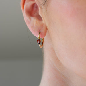 vintage gold garnet hoop earrings 