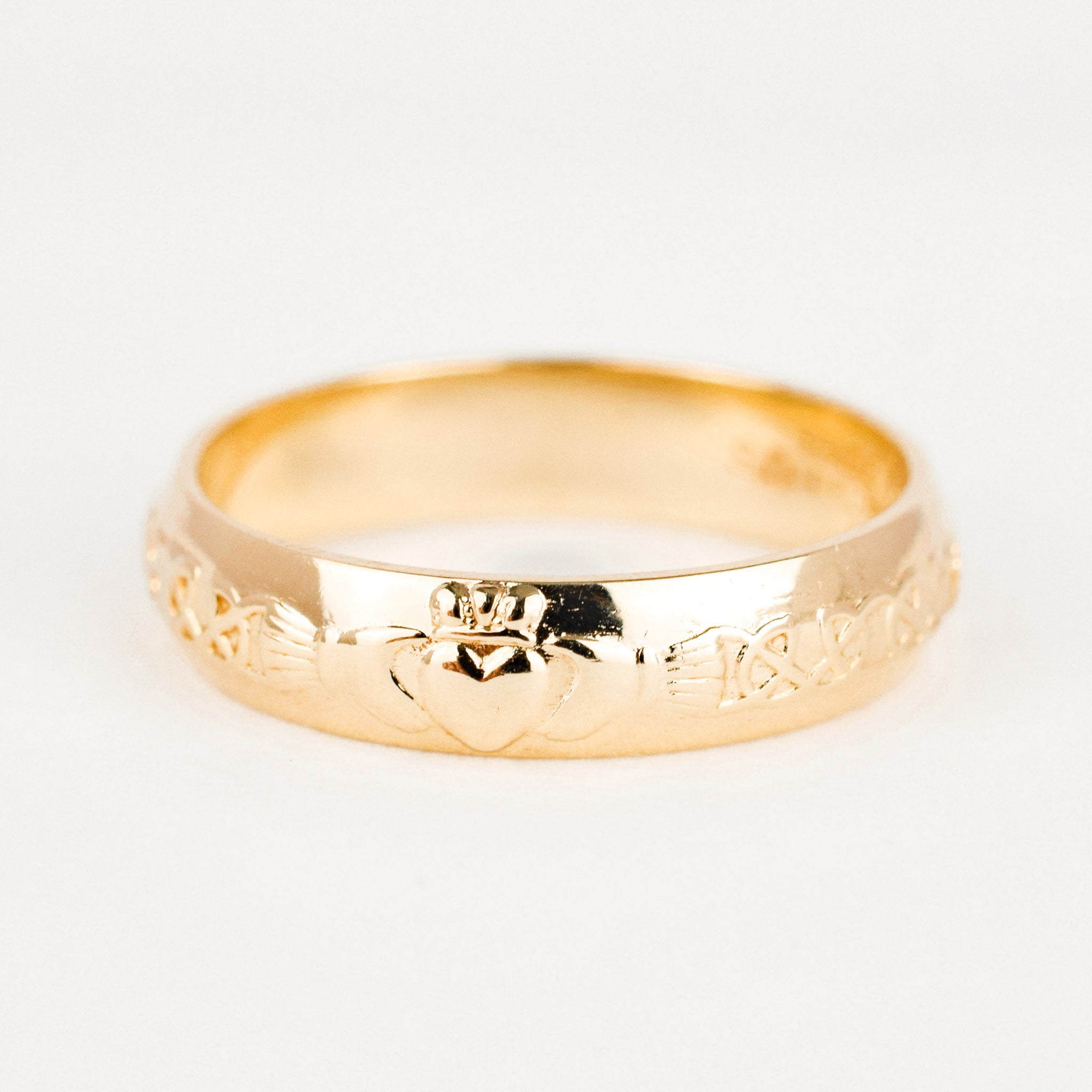 vintage gold claddagh ring 