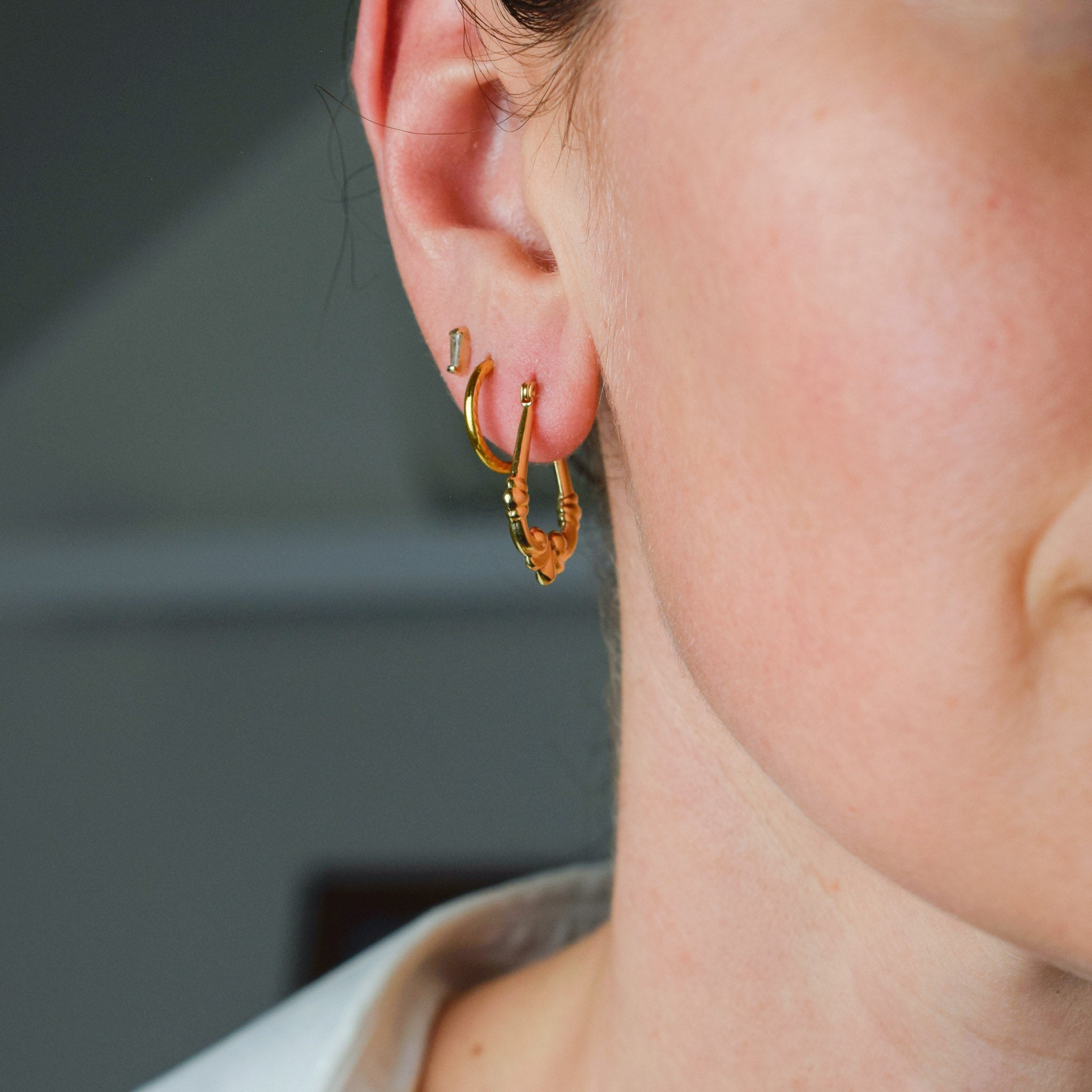 vintage gold filigree hoop earrings