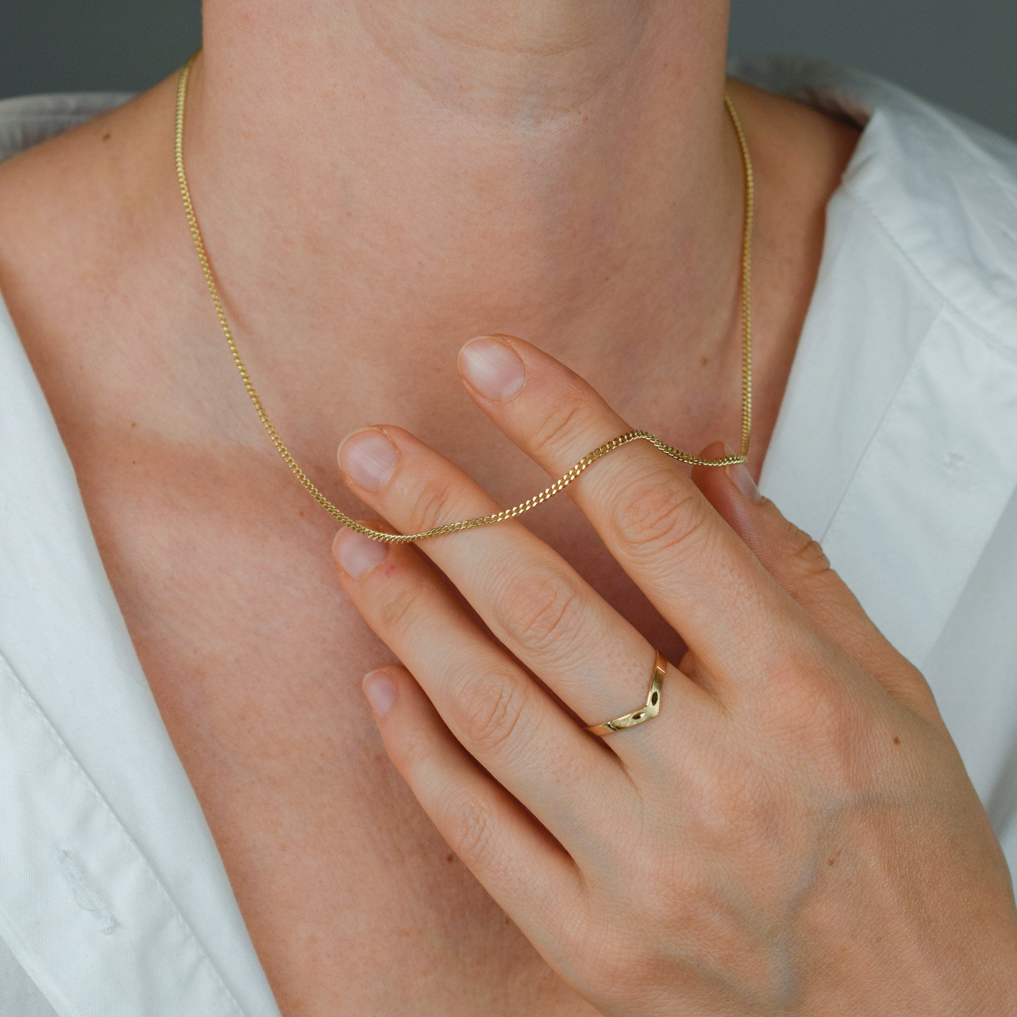 vintage 14k gold curb chain necklace