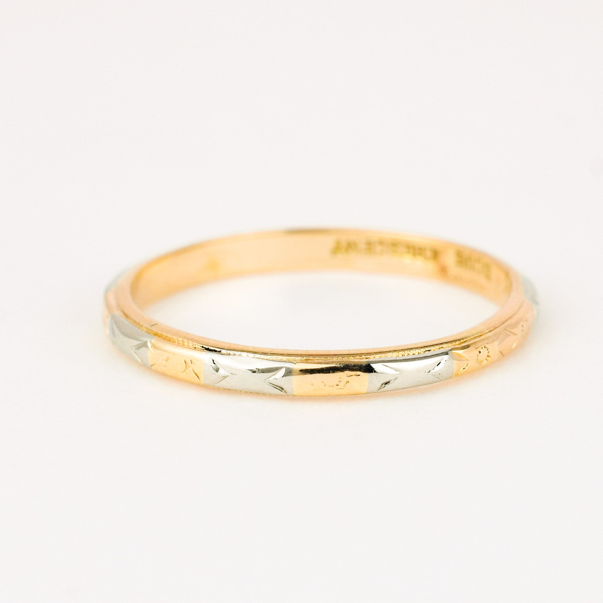 vintage gold intricate two-toned wedding band