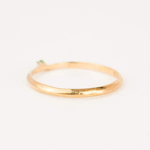dainty emerald gold ring 