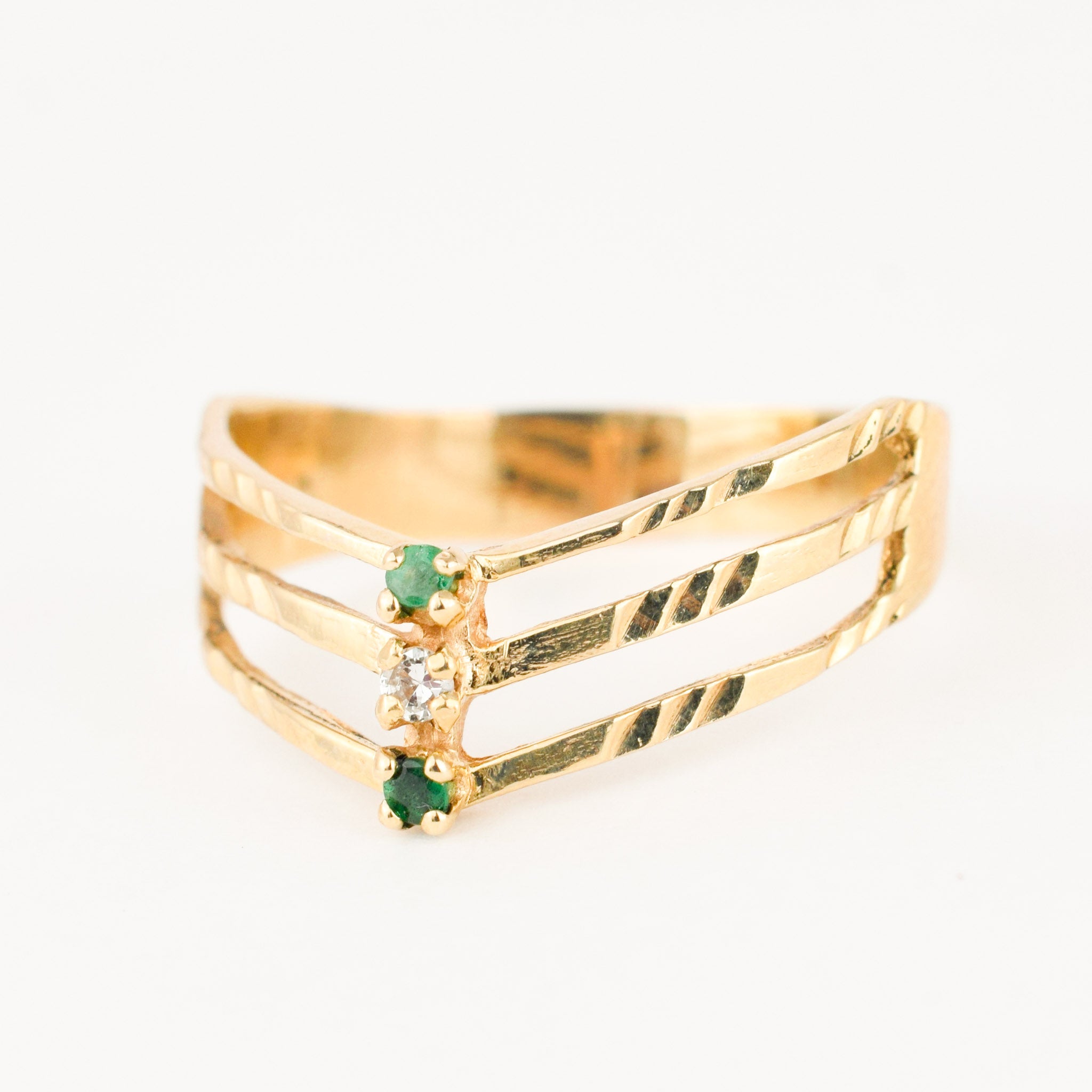vintage gold emerald and diamond wishbone ring