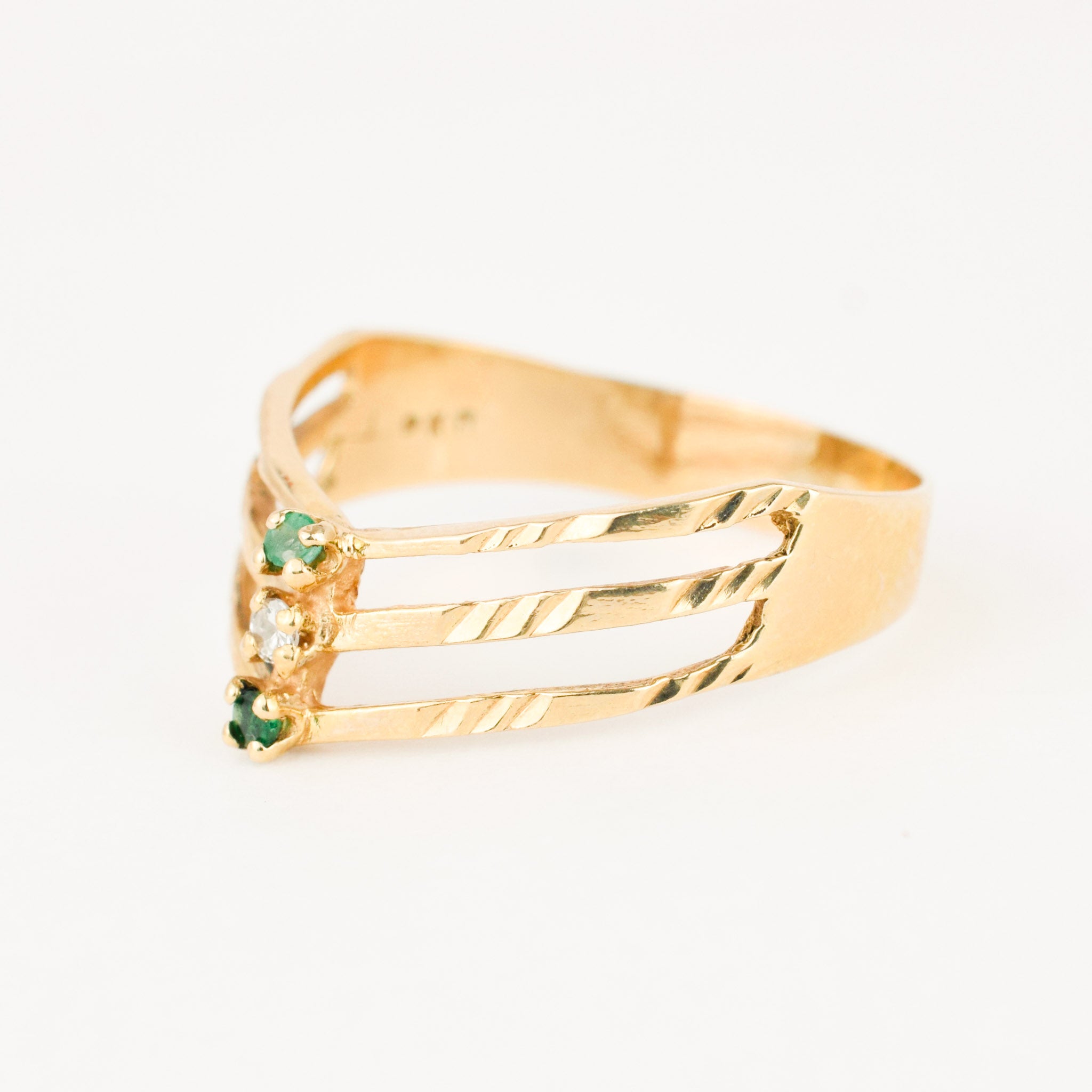 vintage gold emerald and diamond wishbone ring