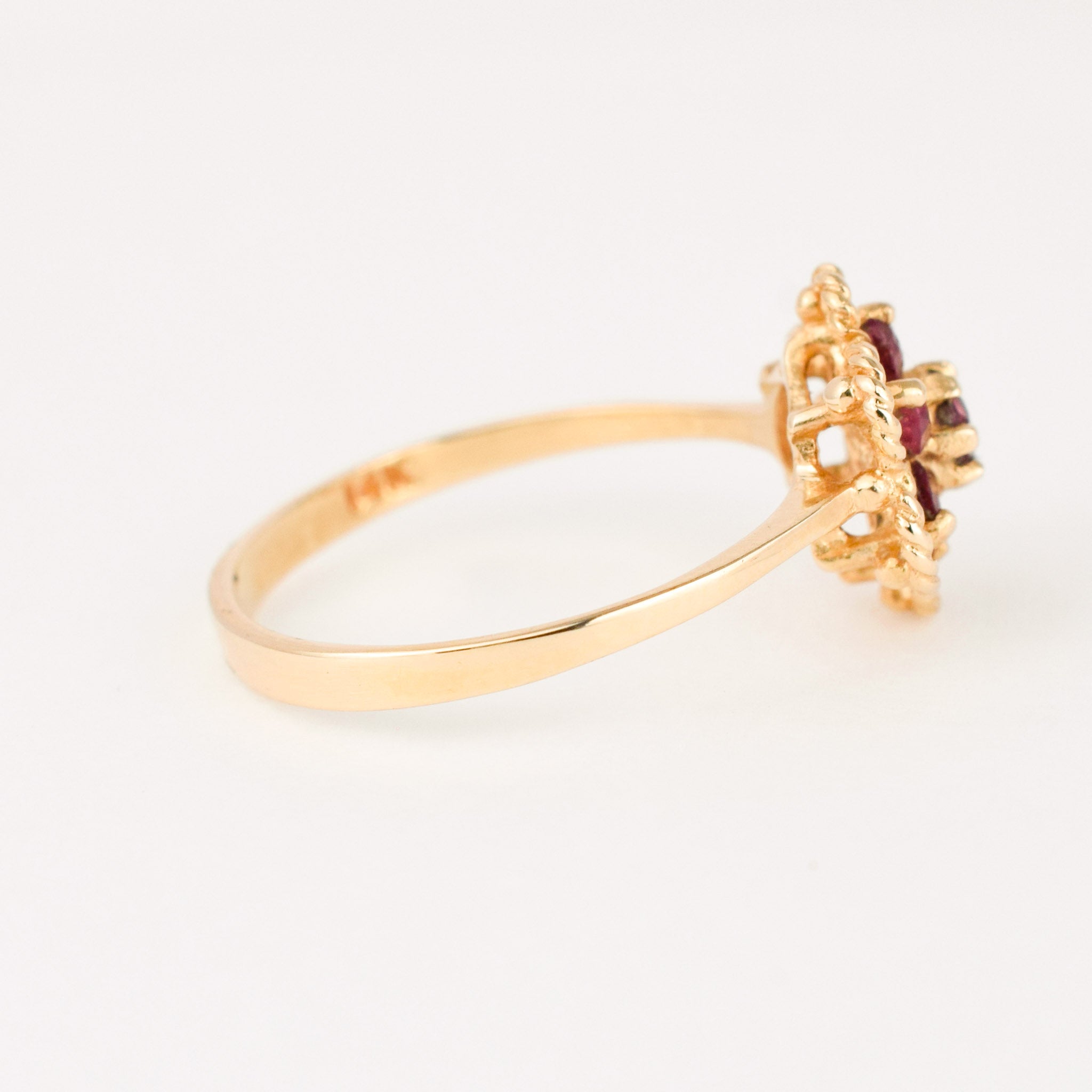 vintage gold ruby flower ring 