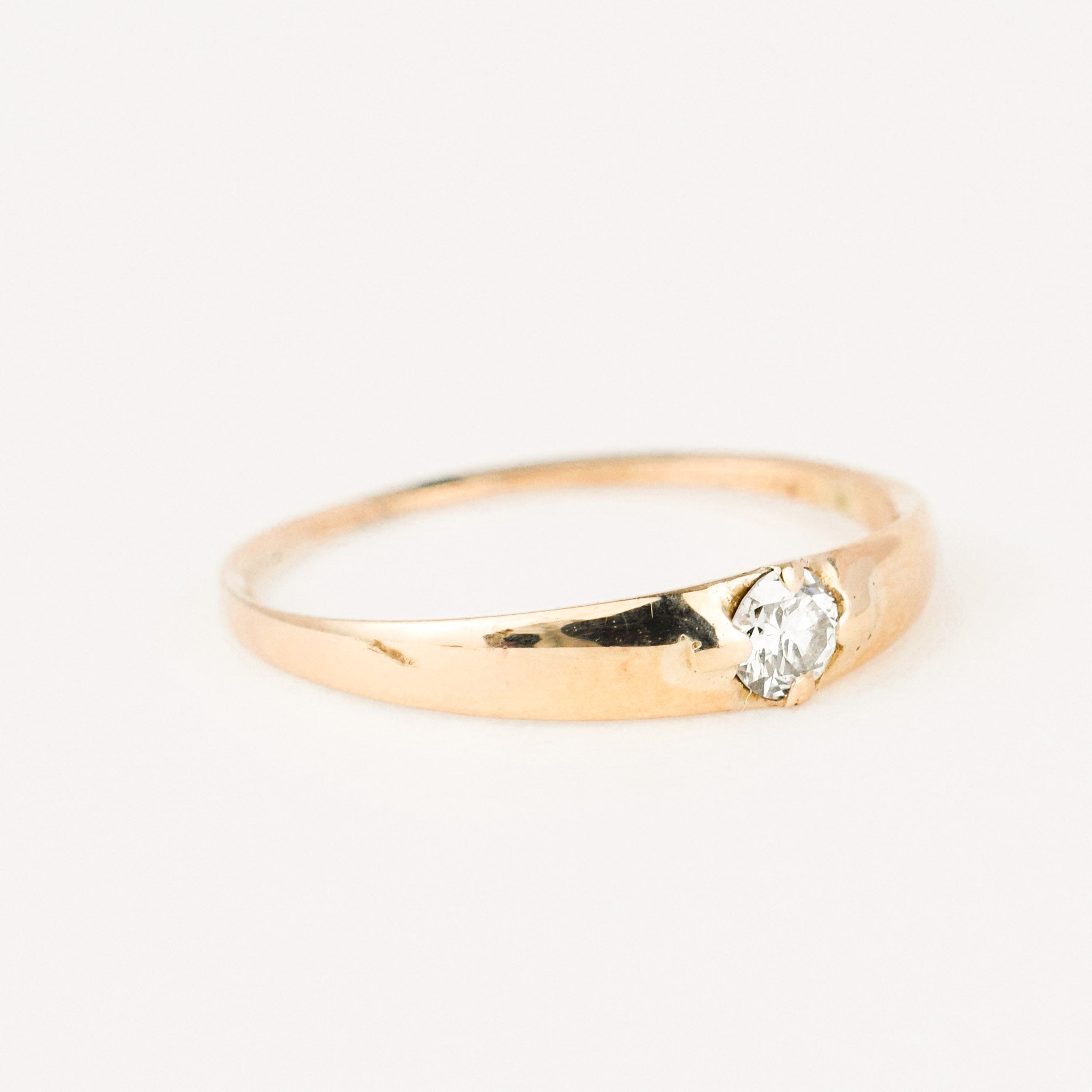 vintage gold solitaire diamond ring