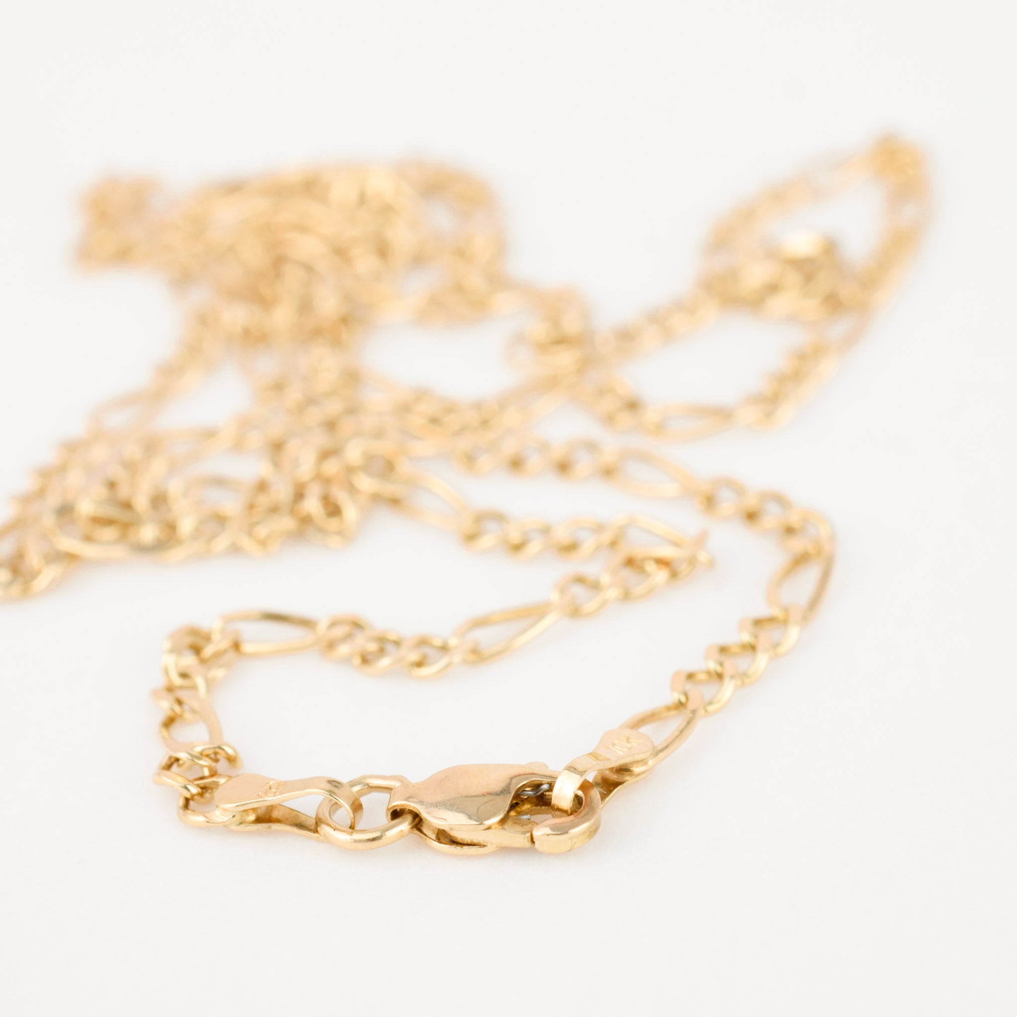 vintage gold figaro chain necklace