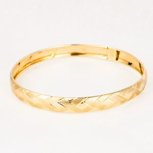 vintage gold quilted bangle 