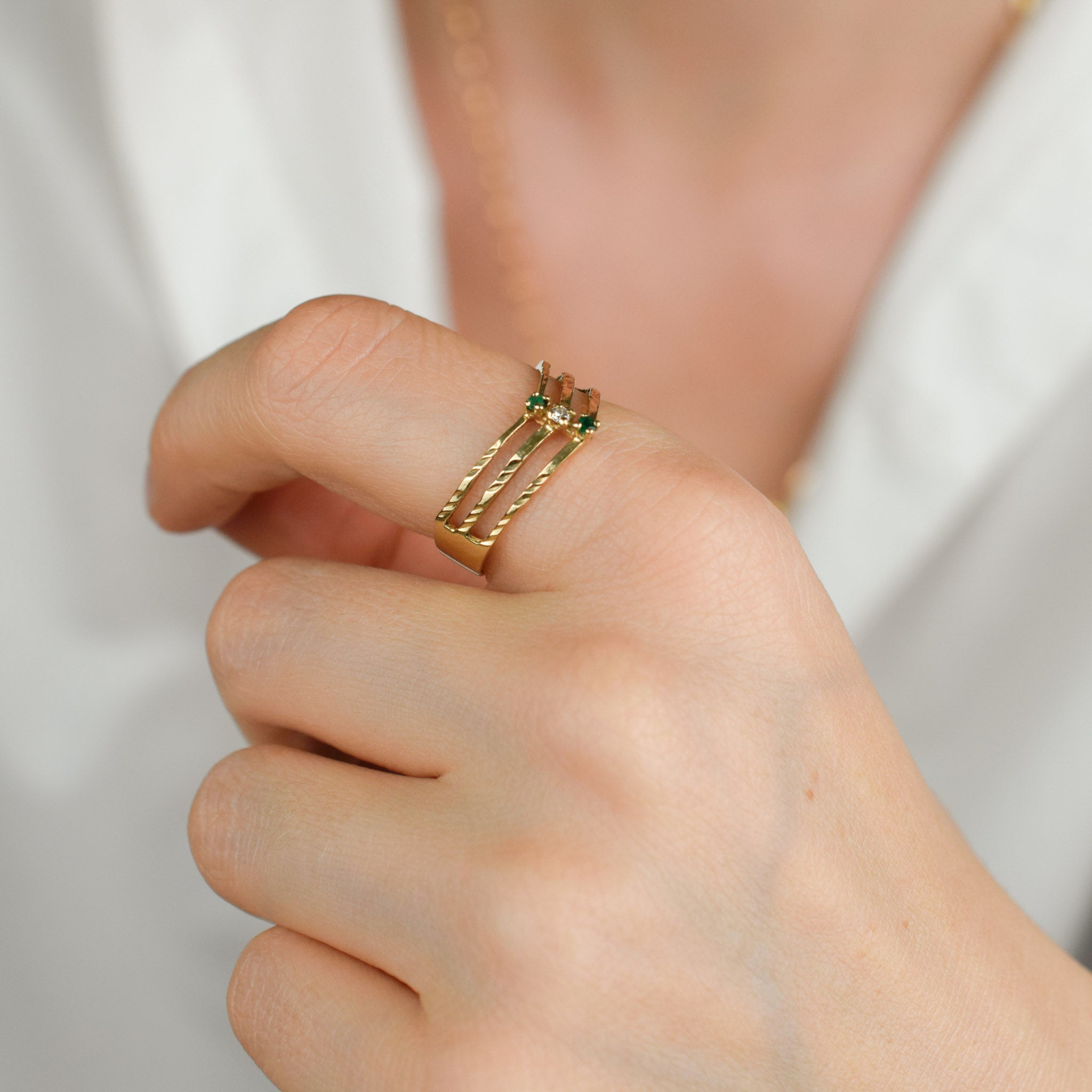 vintage gold emerald and diamond wishbone ring