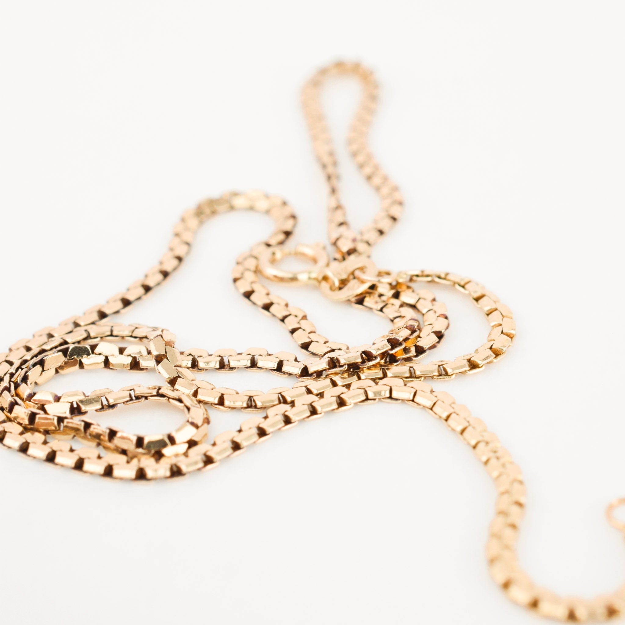 vintage gold flat chain necklace