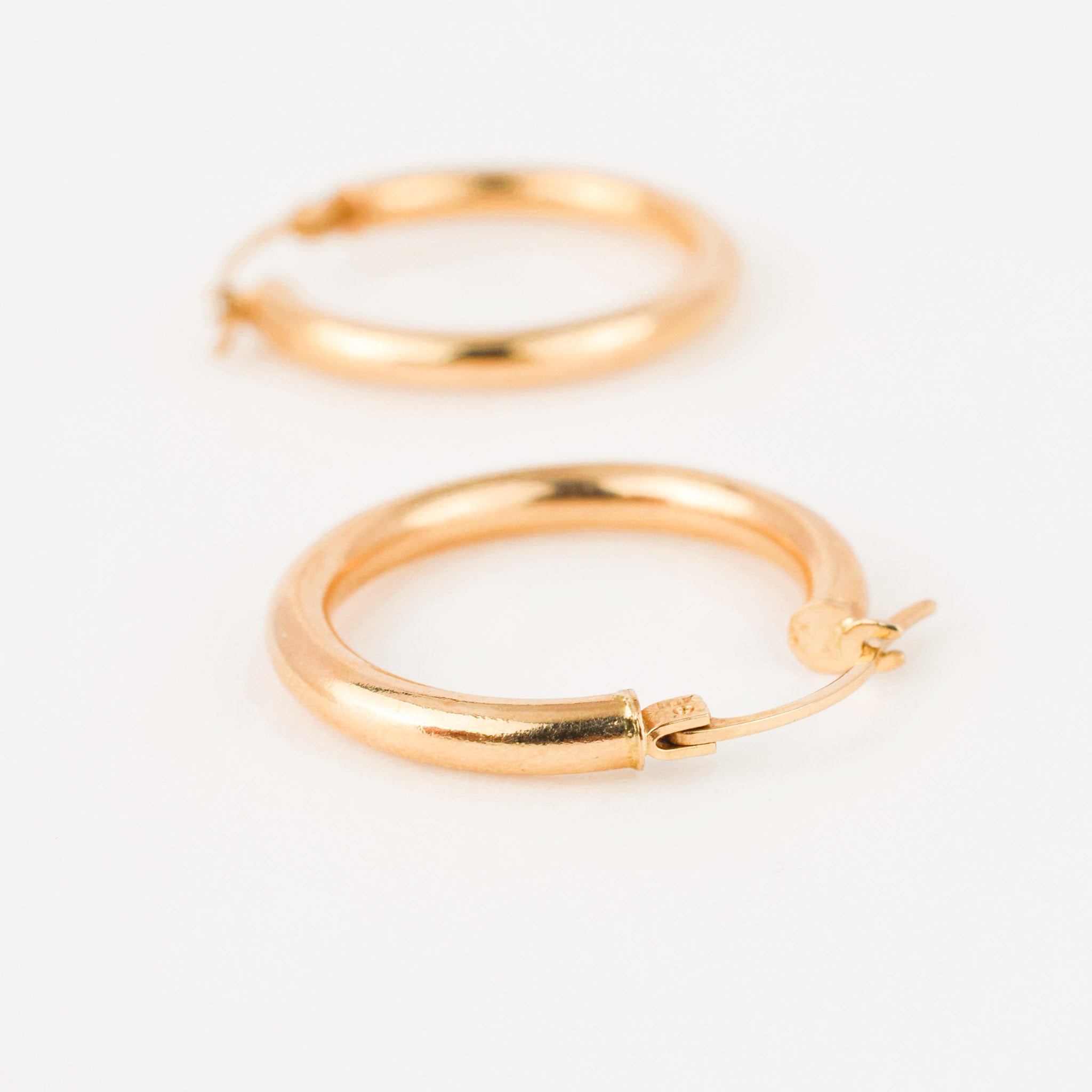 vintage gold 26 mm hoop earrings