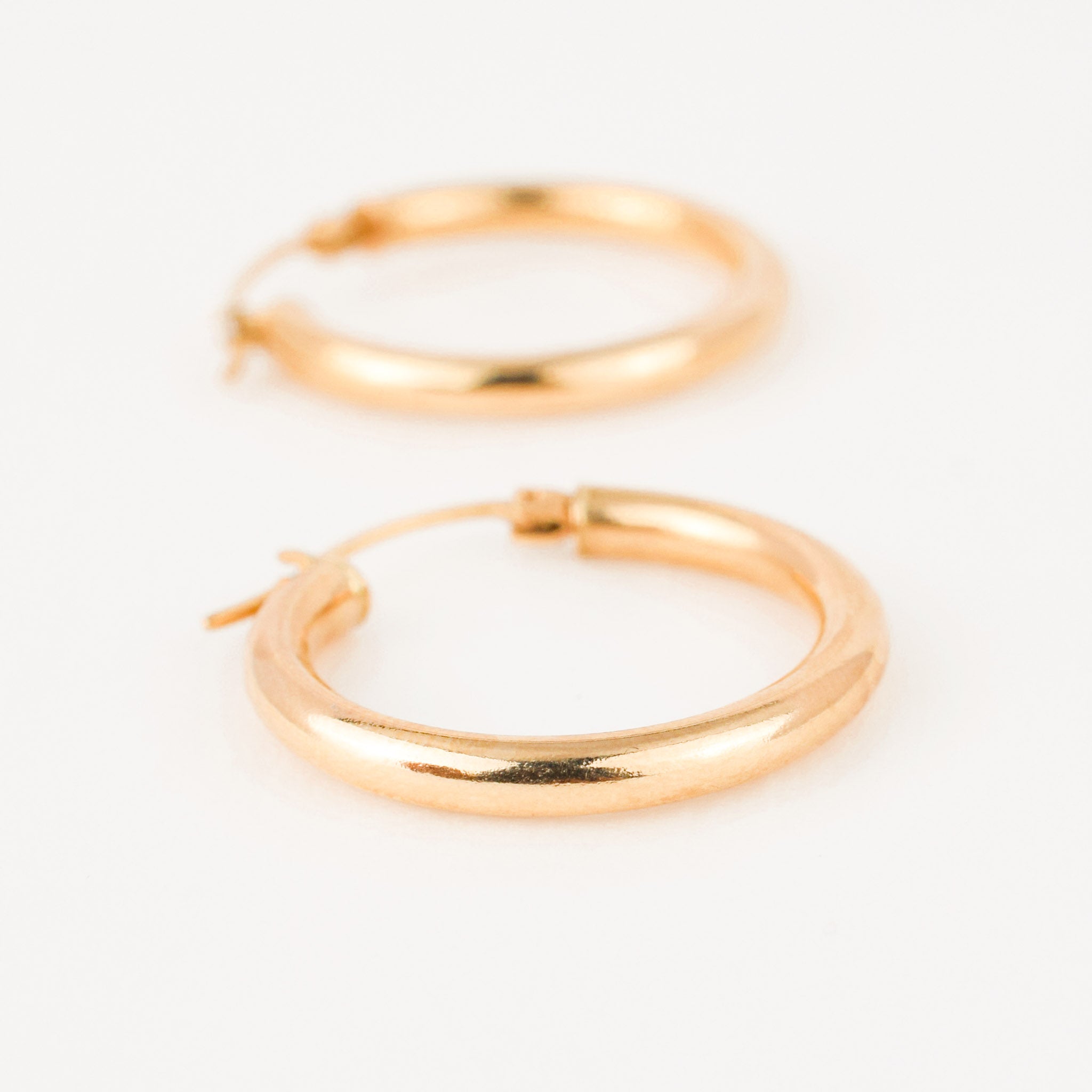 vintage gold 26 mm hoop earrings
