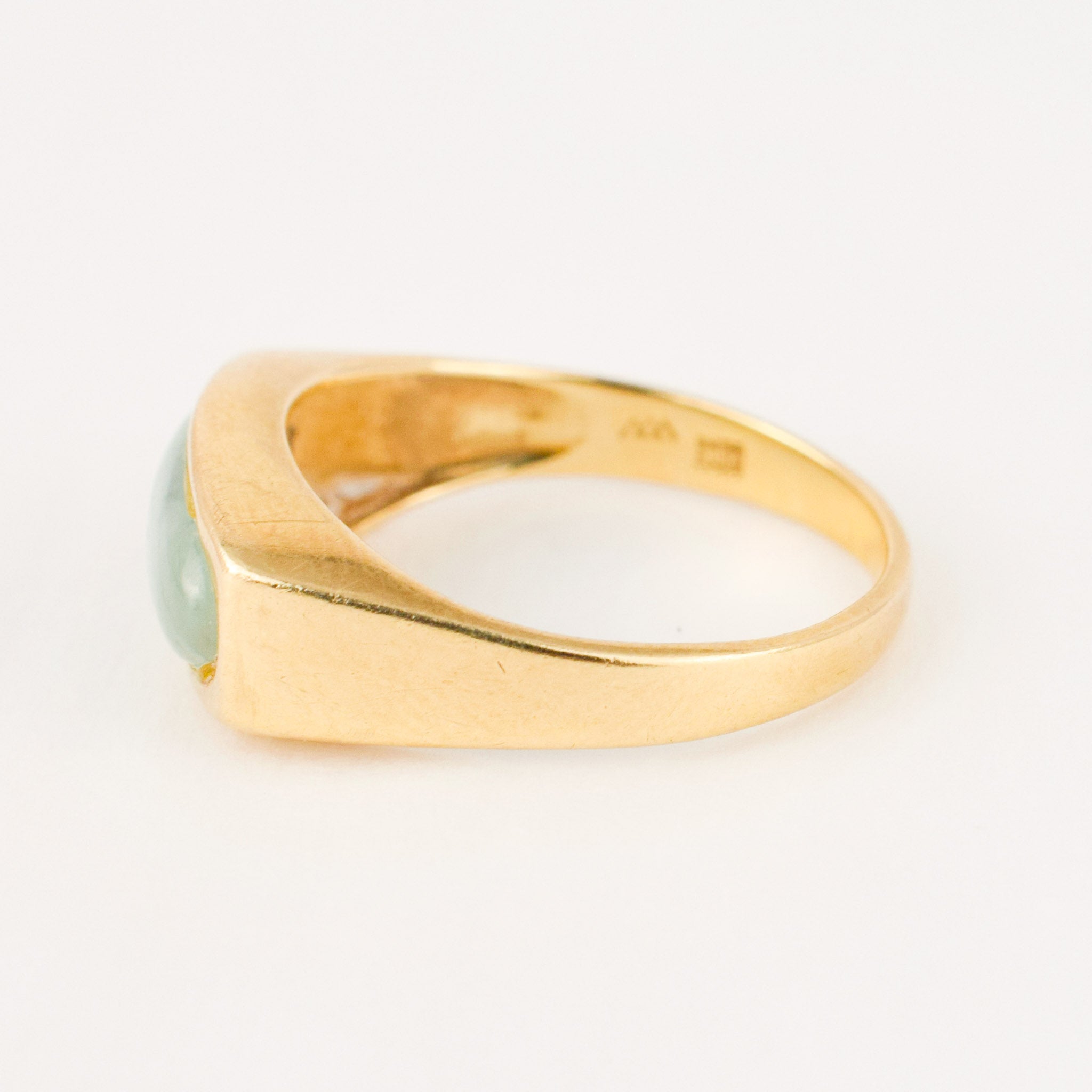 vintage gold chalcedony saddle ring 