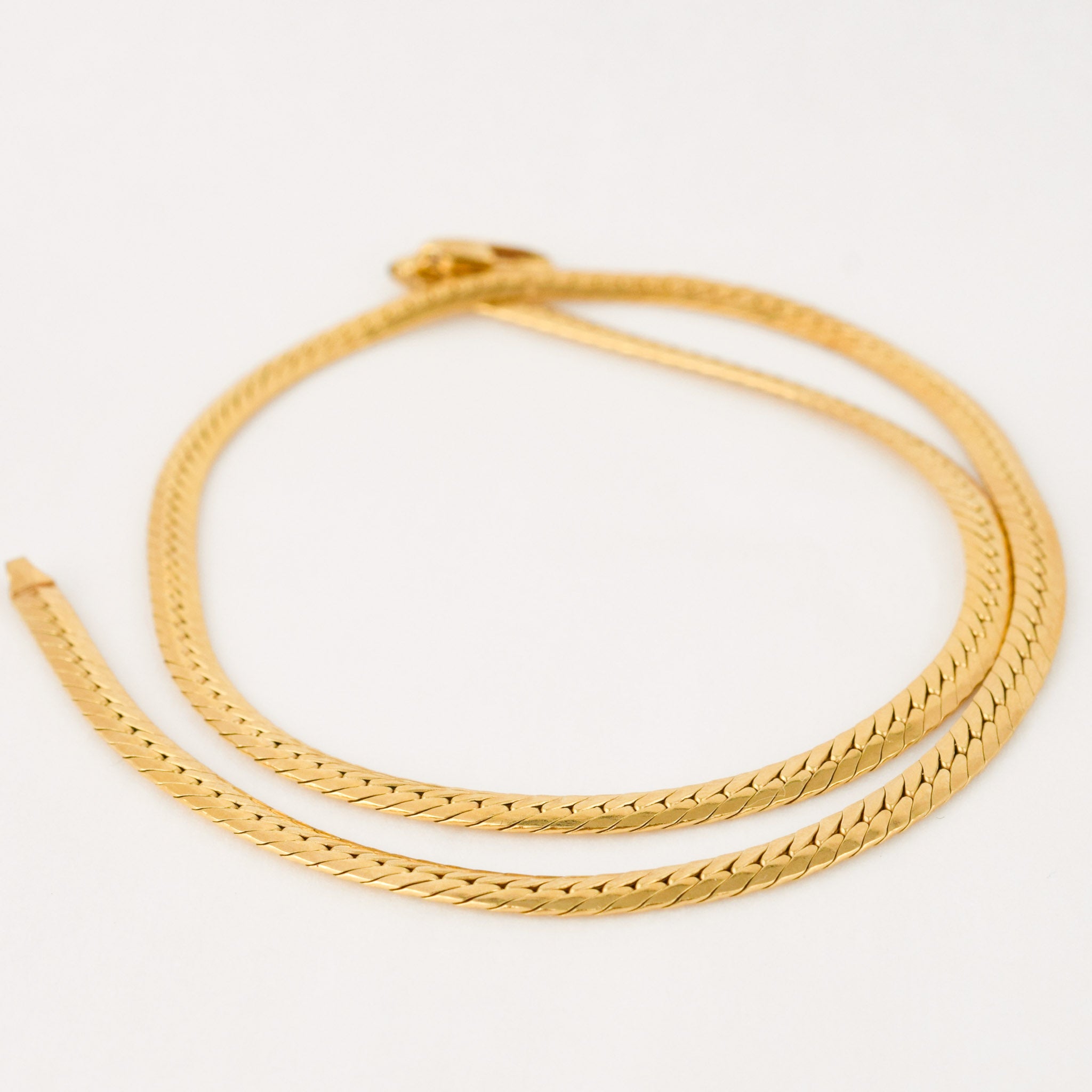 vintage 18k gold 17.5" Herringbone Necklace