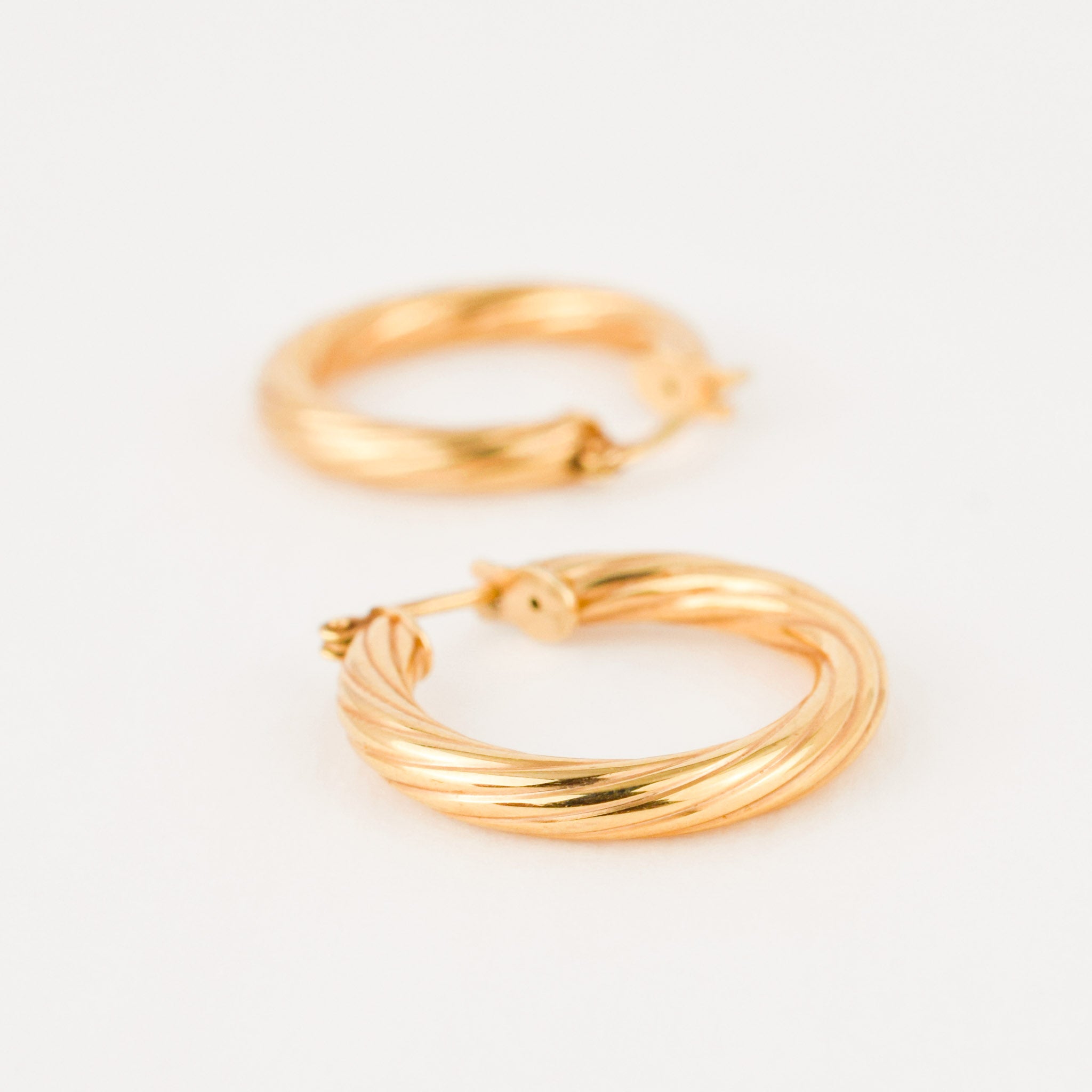 vintage gold twisted hoop earrings