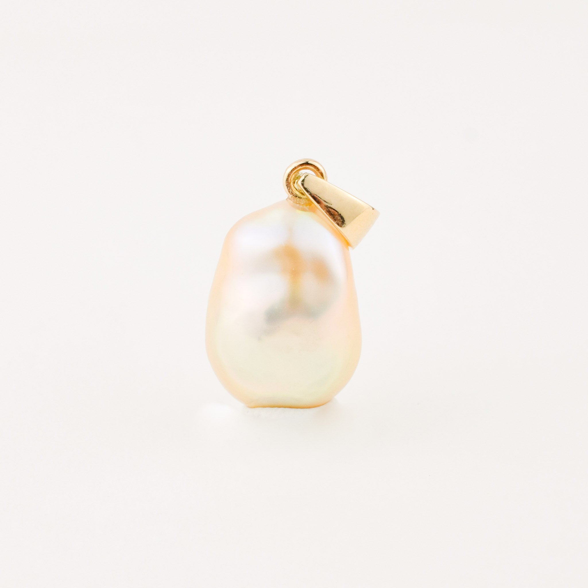 vintage baroque pearl pendant 