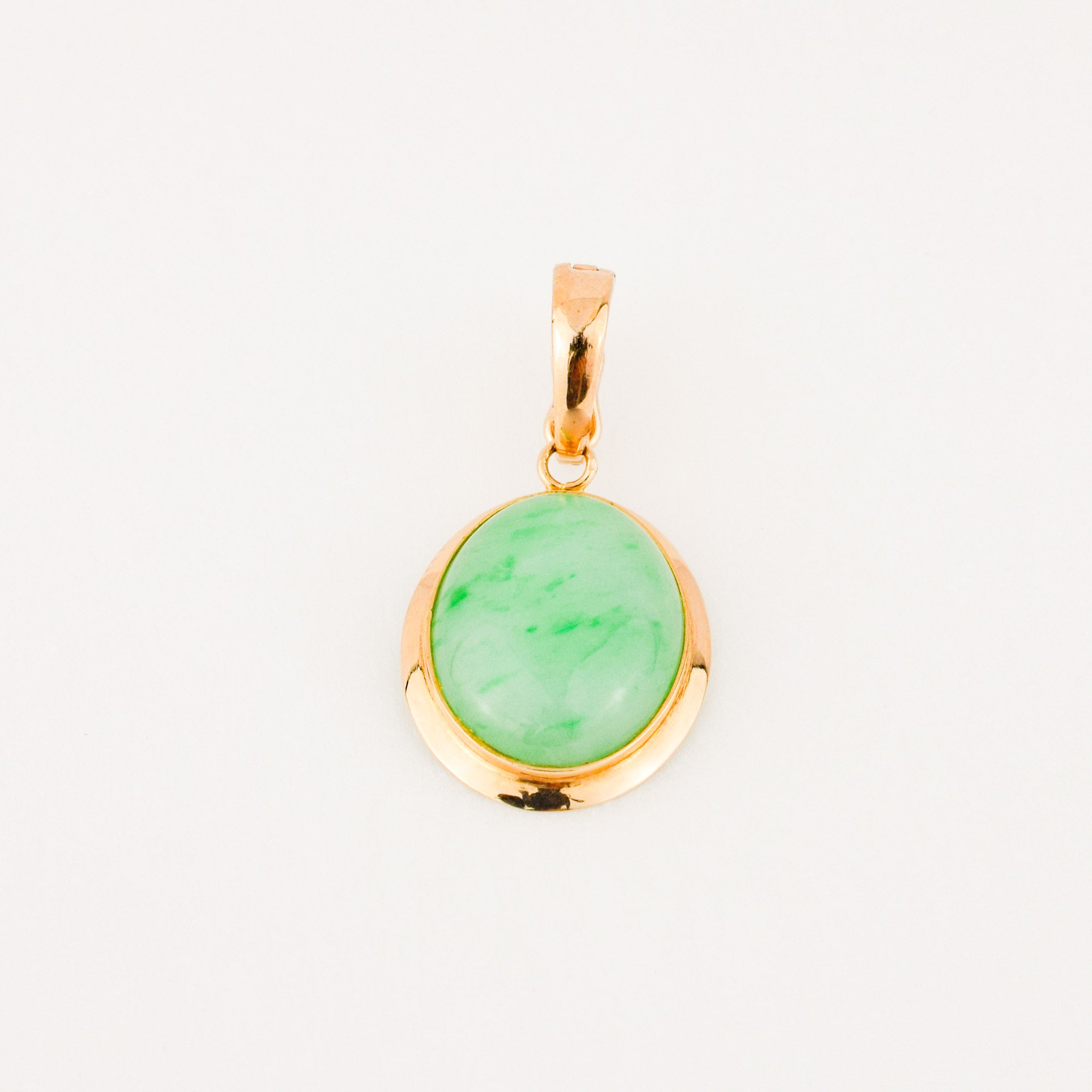 vintage gold cabochon jade pendant 