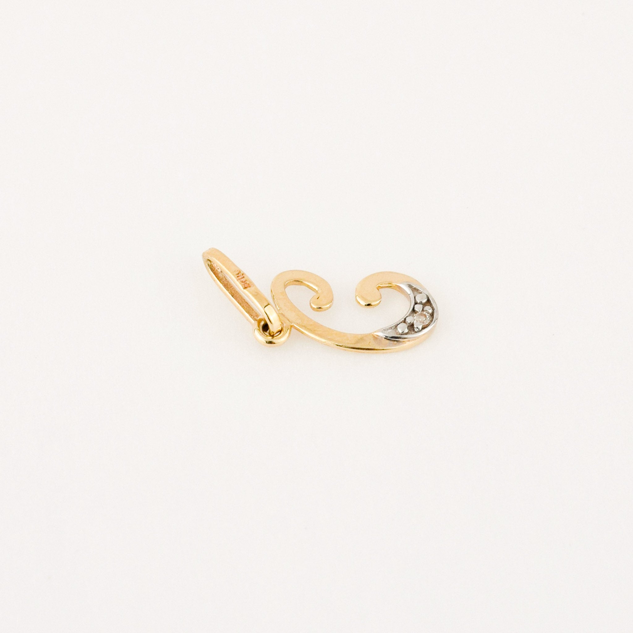 vintage gold 'c' charm pendant 