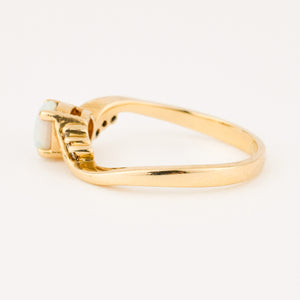 vintage gold opal and diamond ring 